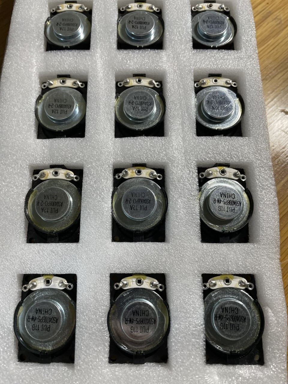 A lot of TWO (2) PUI Speaker 8 Ohm, rated 1W Top Port 84DB