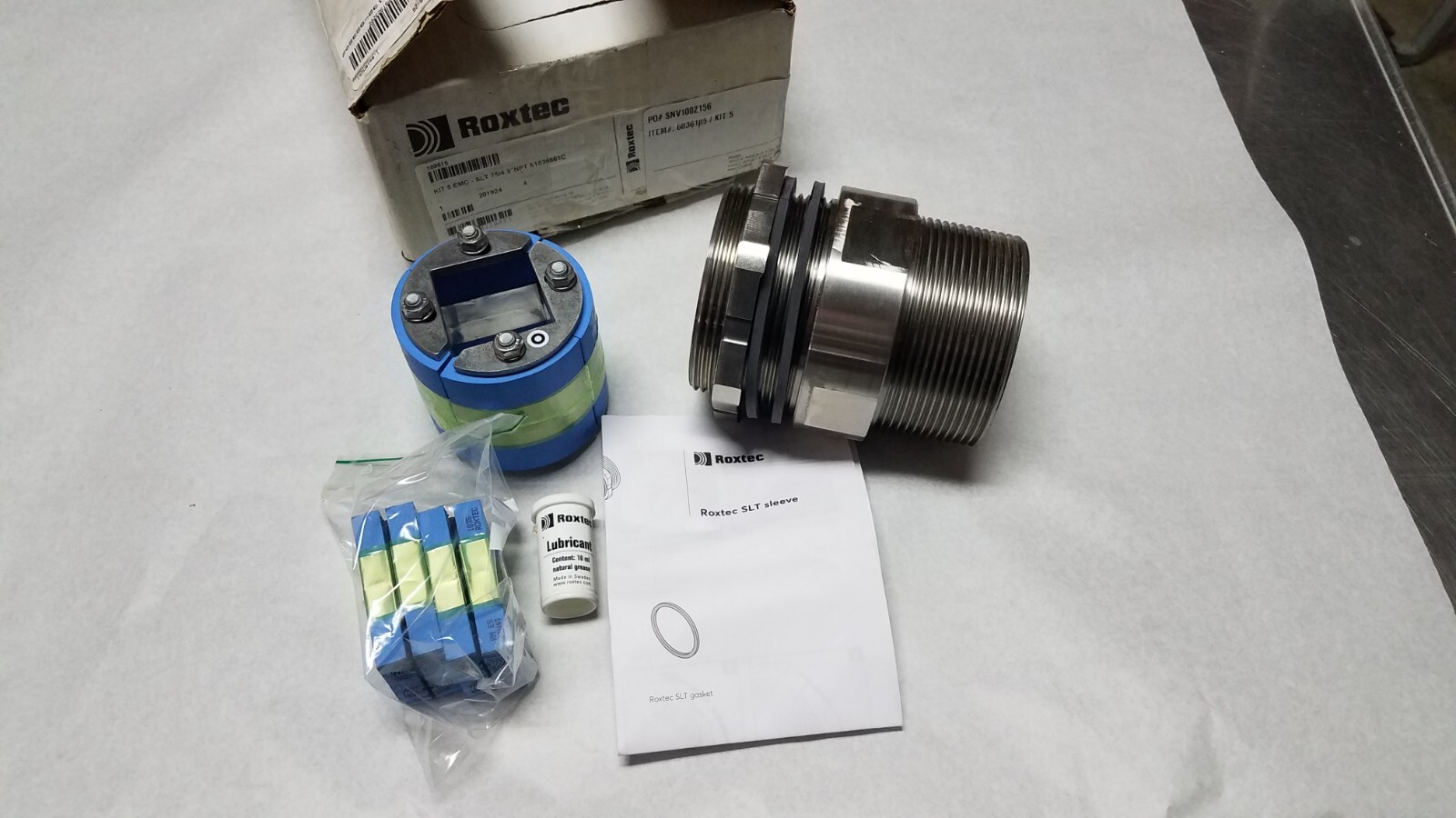 ROXTEC S1536661C (189615) KIT 5 EMC-SLT 75/4 3″ NPT, STAINLESS STEEL FITTING NIB