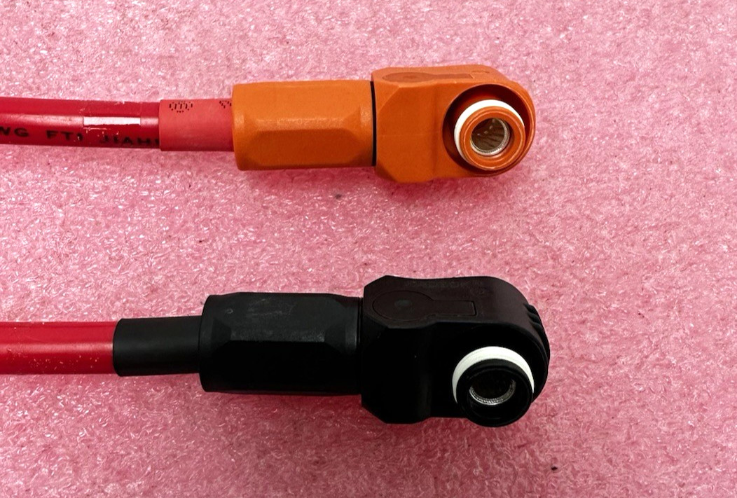 EG4 Battery Cables 30″ – Red Set 6 AWG – Amphenol Radsok Connectors