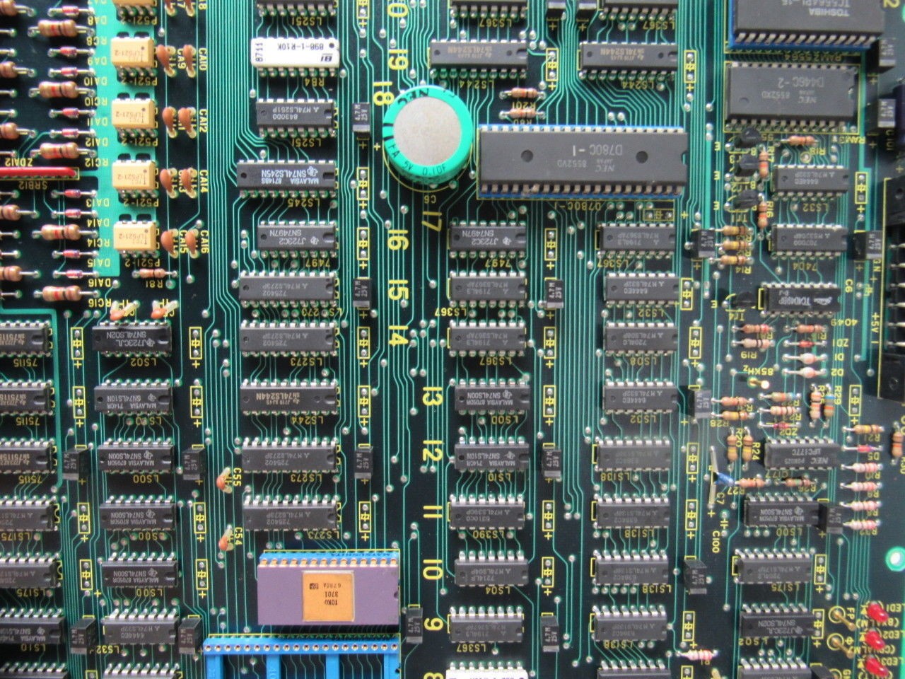 Hitachi Seiki 02-00-01 TR-6.10 PC Card For Control Gear 220/220V 50/60Hz 1Ph 2Kv
