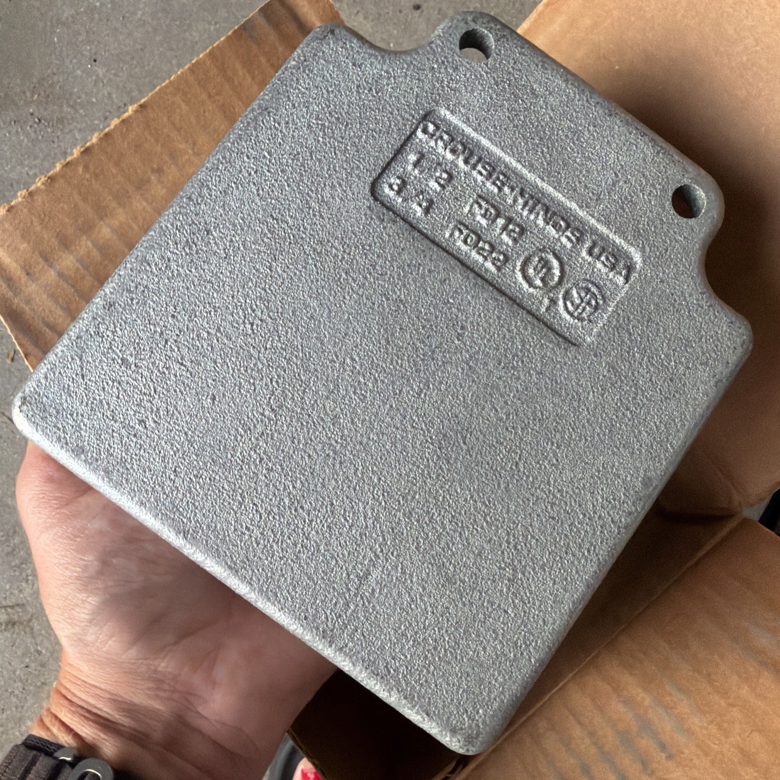 NIB – Crouse Hinds – FD22 – Two-Gang, 3/4″ Device Box-Feraloy Iron Alloy- A54