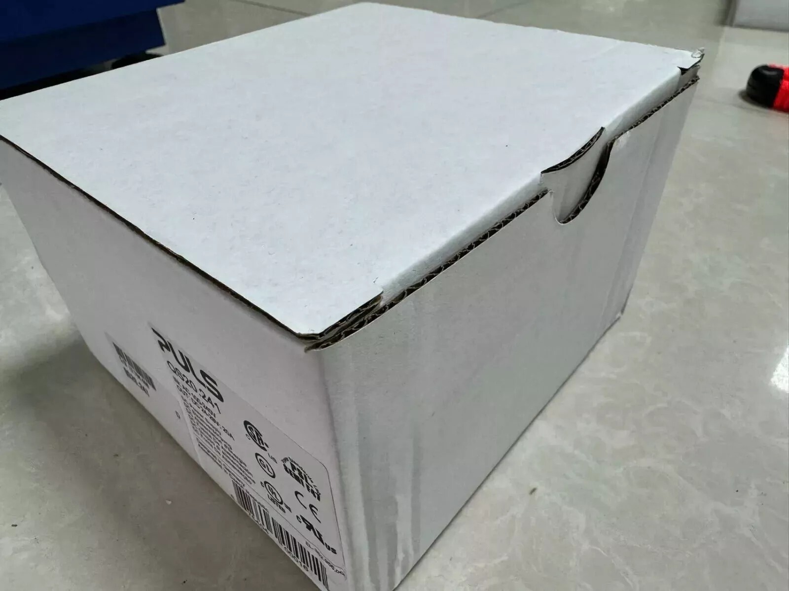 1PCS QS20.241 New In Box 1PCS Free Expedited Ship，free shipping