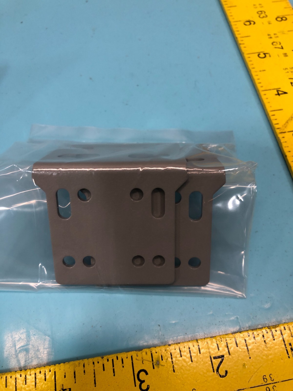 Allied Telesis AT-BRKT-J24 Wall Mount Kit, 990-000837-00, 195646