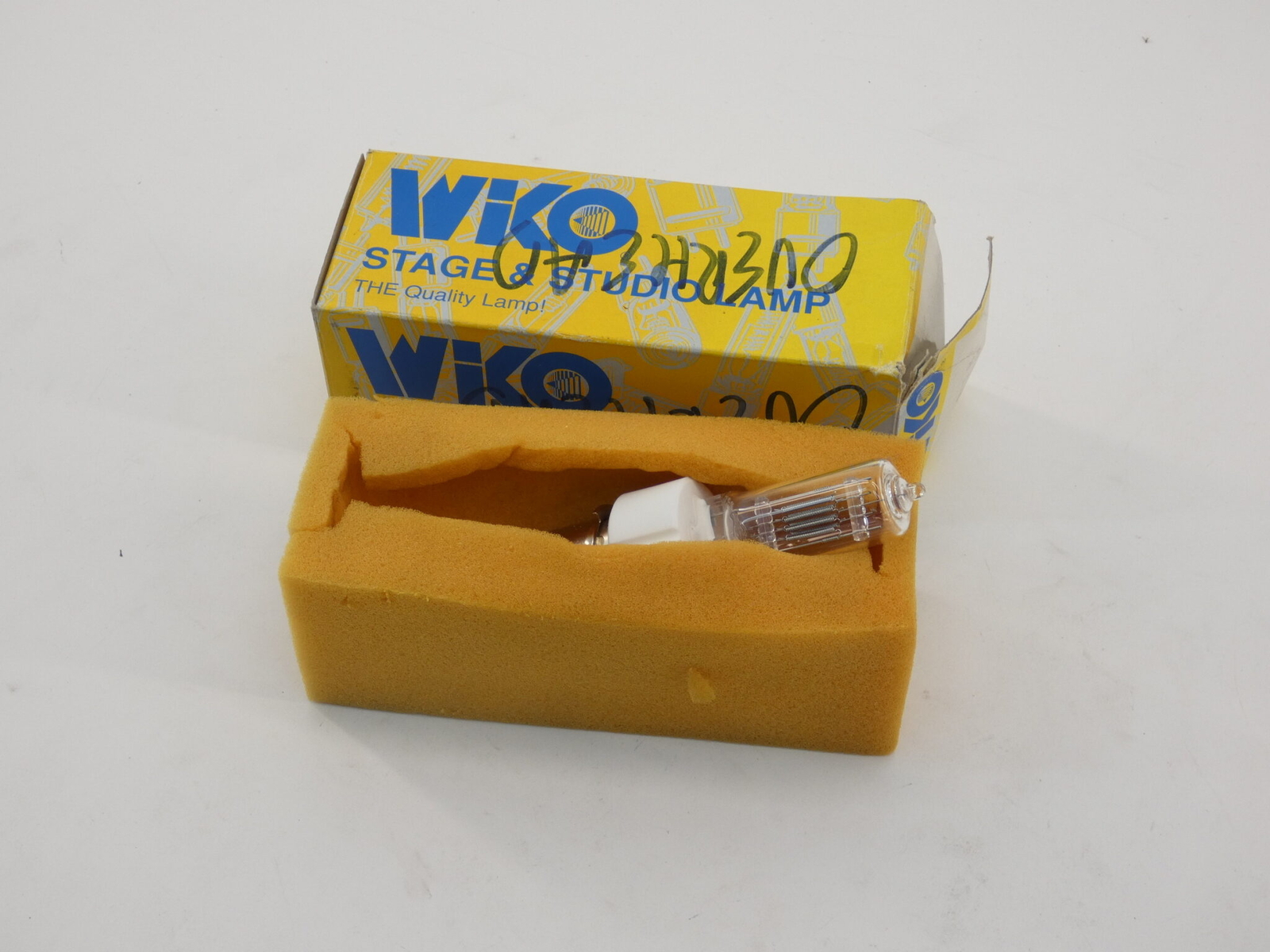 Wiko BTR Halogen Light, 1000W, 120V, Stage & Studio Lamp – NEW Surplus!