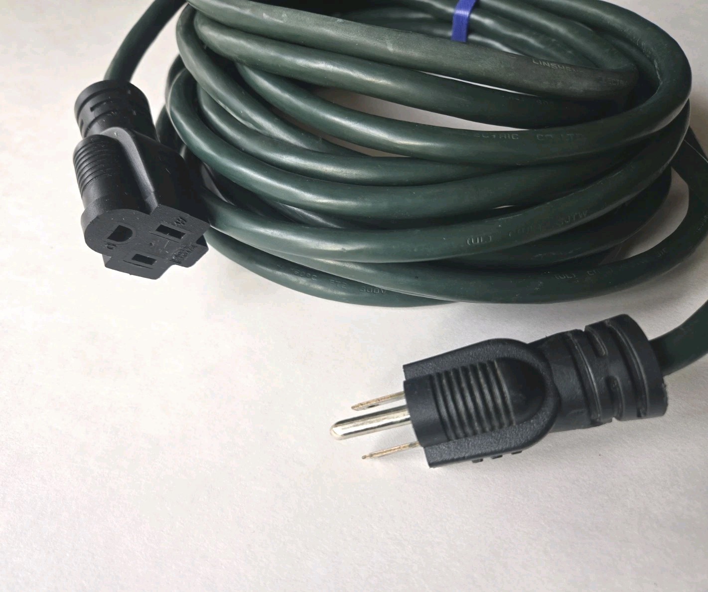 Heavy Duty Extension Cord. 3-Prong, 24 feet. Tested!