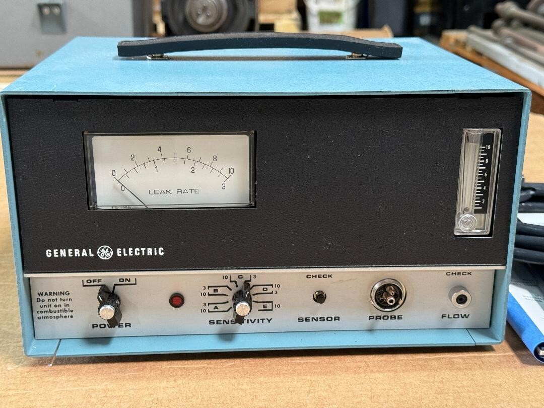 GE GENERAL ELECTRIC INDUSTRIAL HALOGEN LEAK DETECTOR C/N 50-420810HFJK1 TYPE H25