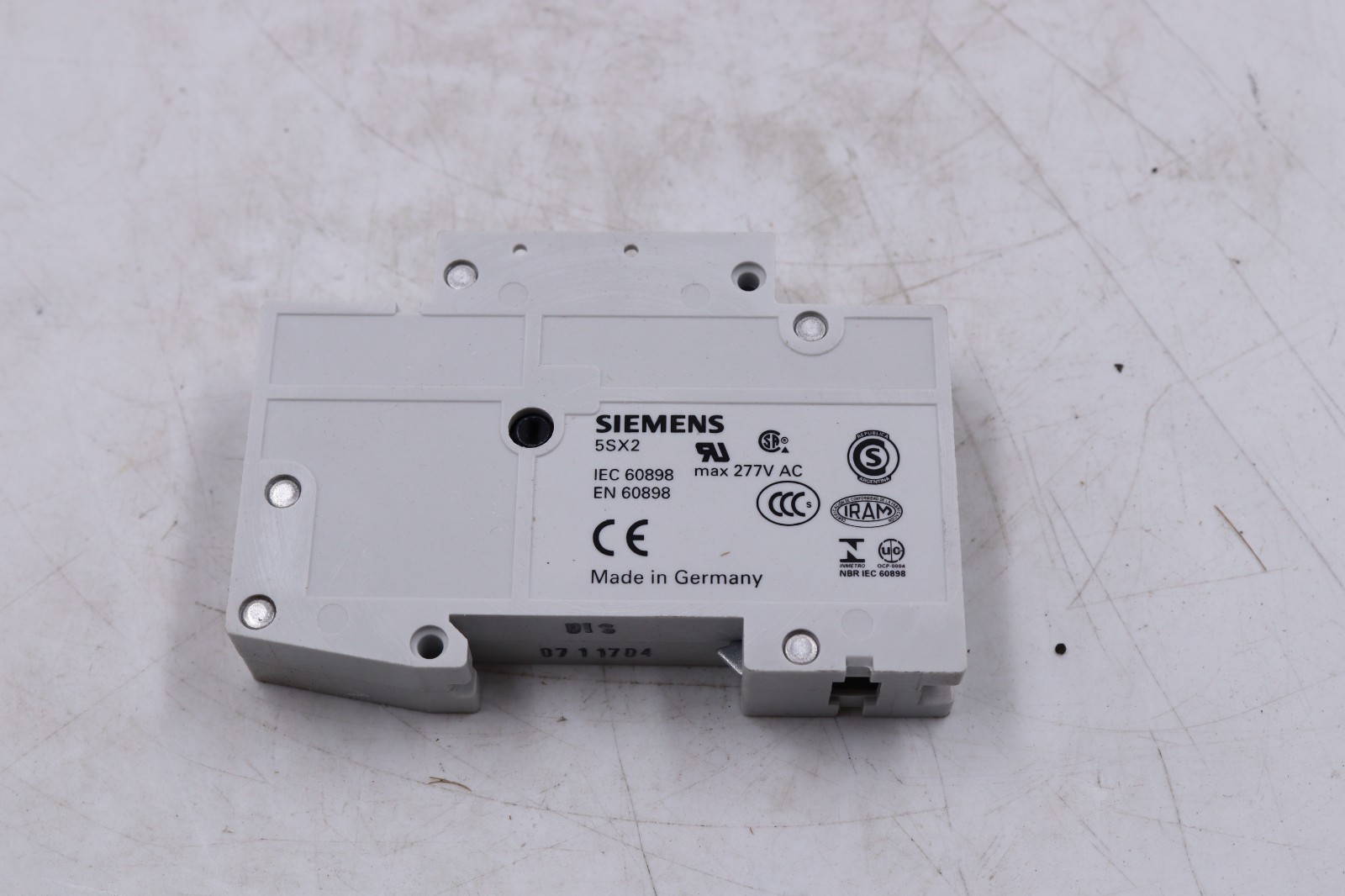 SIEMENS 5SX2 104-8 MADE IN ITALY