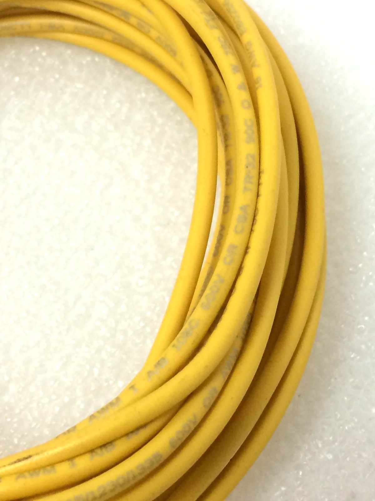 16 AWG MACHINE TOOL WIRE E-80256 UL MTW 600V BC-5W2 24Ft Yellow Qty 2
