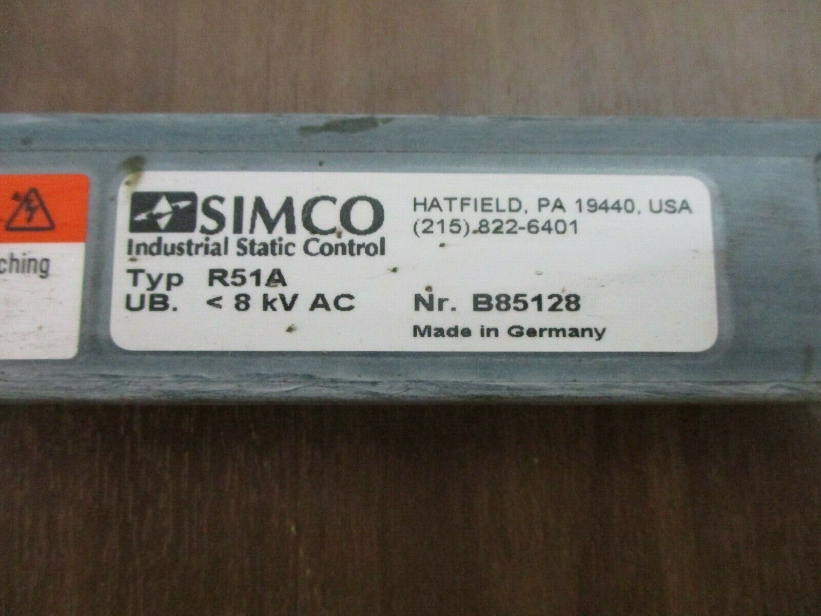 Simco Static Neutralizing Bar R51A UB. 8kV AC Length: 21″ Used