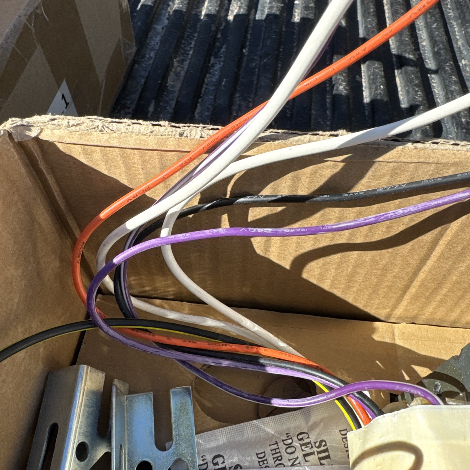 GE 87213 GEM1000ML5AA5-5 1000W HID Distrib. Replace Kit Magnetic C&C Ballast Kit