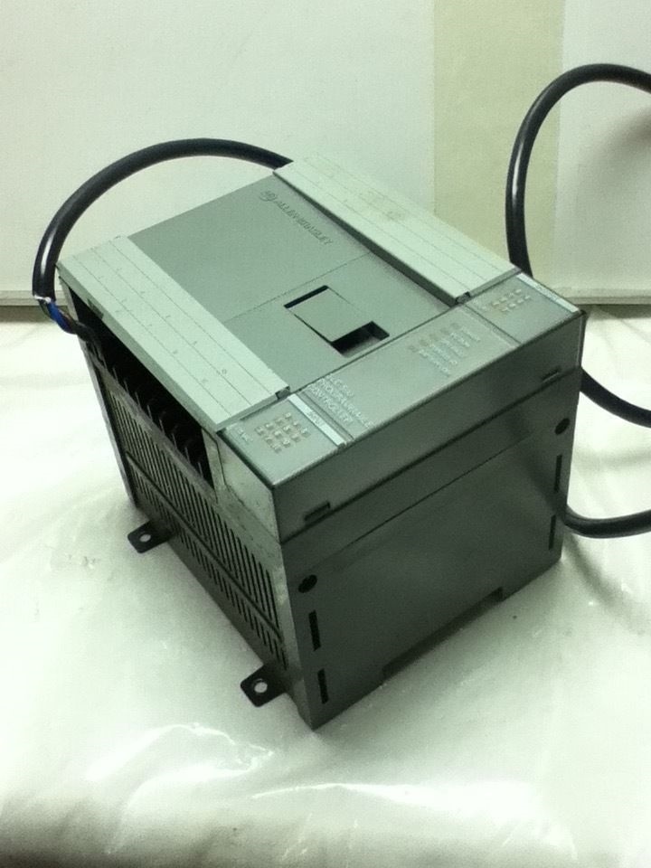Allen-Bradley 1747-L20A PROCESSOR UNIT- NO BOX