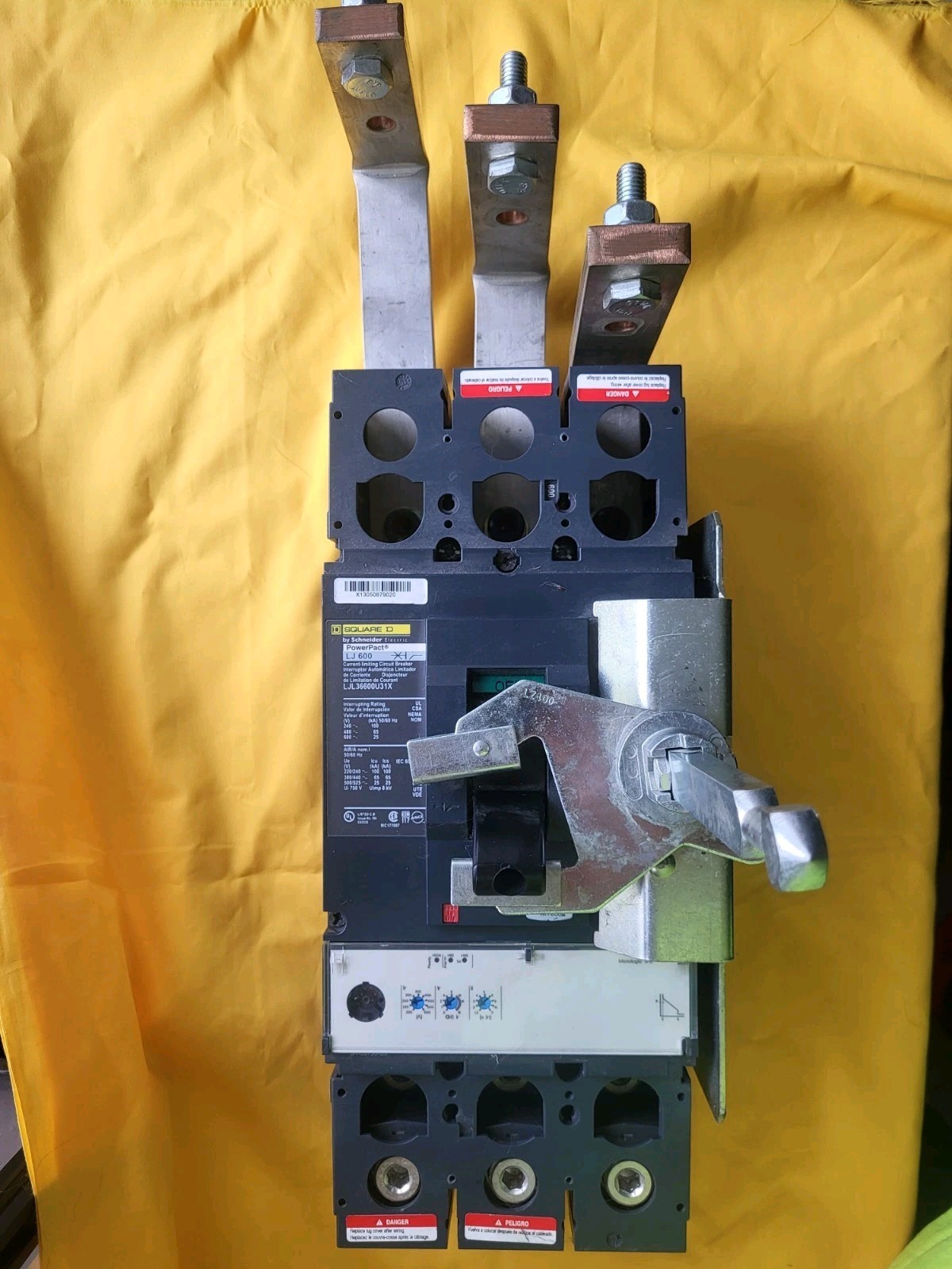 Square D, LJ600, LJL36600U31X, 600A, 3-Pole, Powerpact Circuit Breaker. Used.