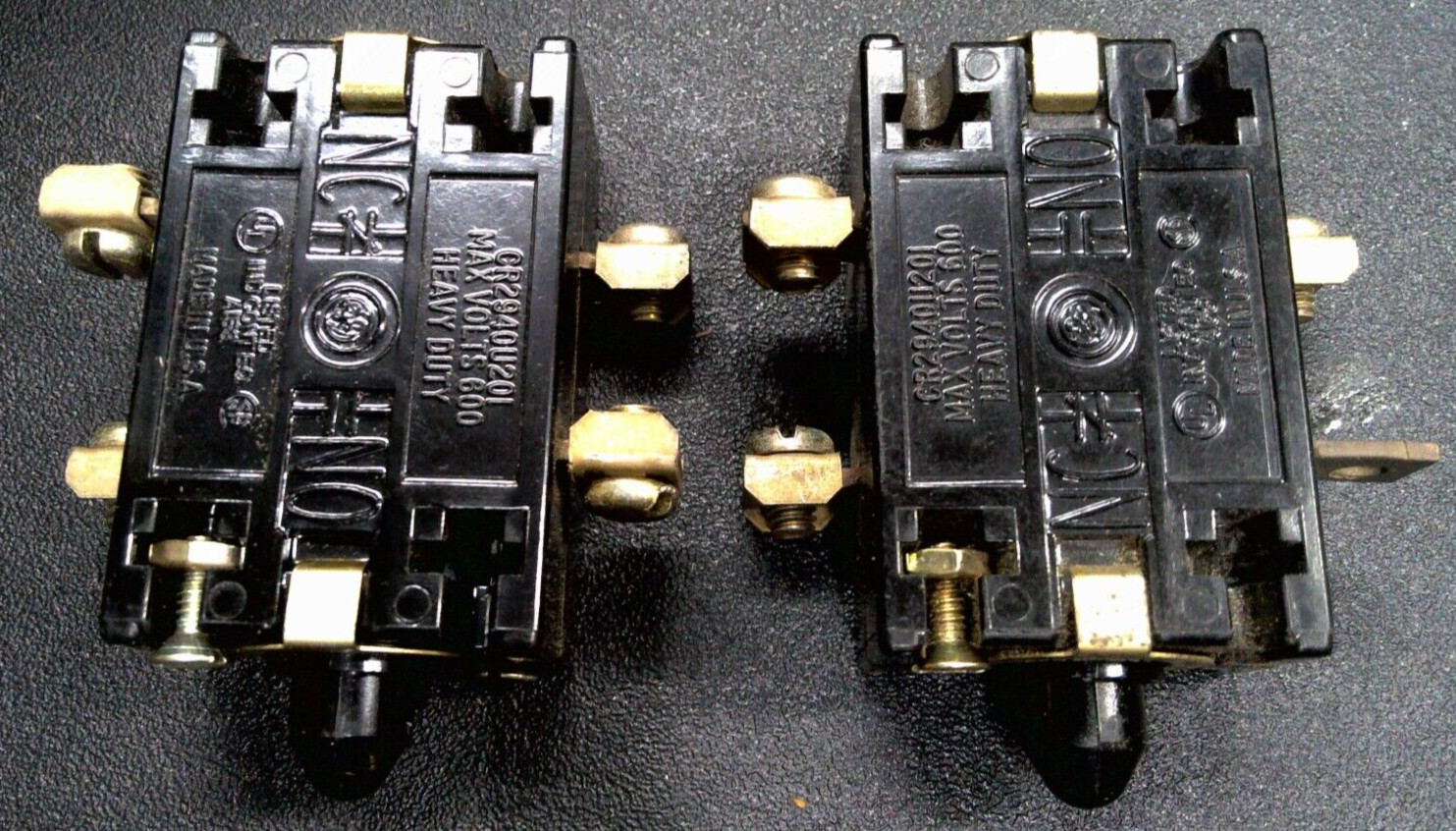 Lot of (2) General Electric CR2940U201 Contact Block 600vac w/ Knob & Plate
