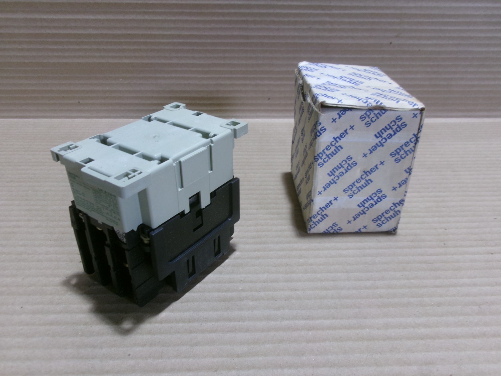 Sprecher + Schuh CA 3-72-N-11 Contactor 120V 24VAC 90 Amp 3 Pole AK