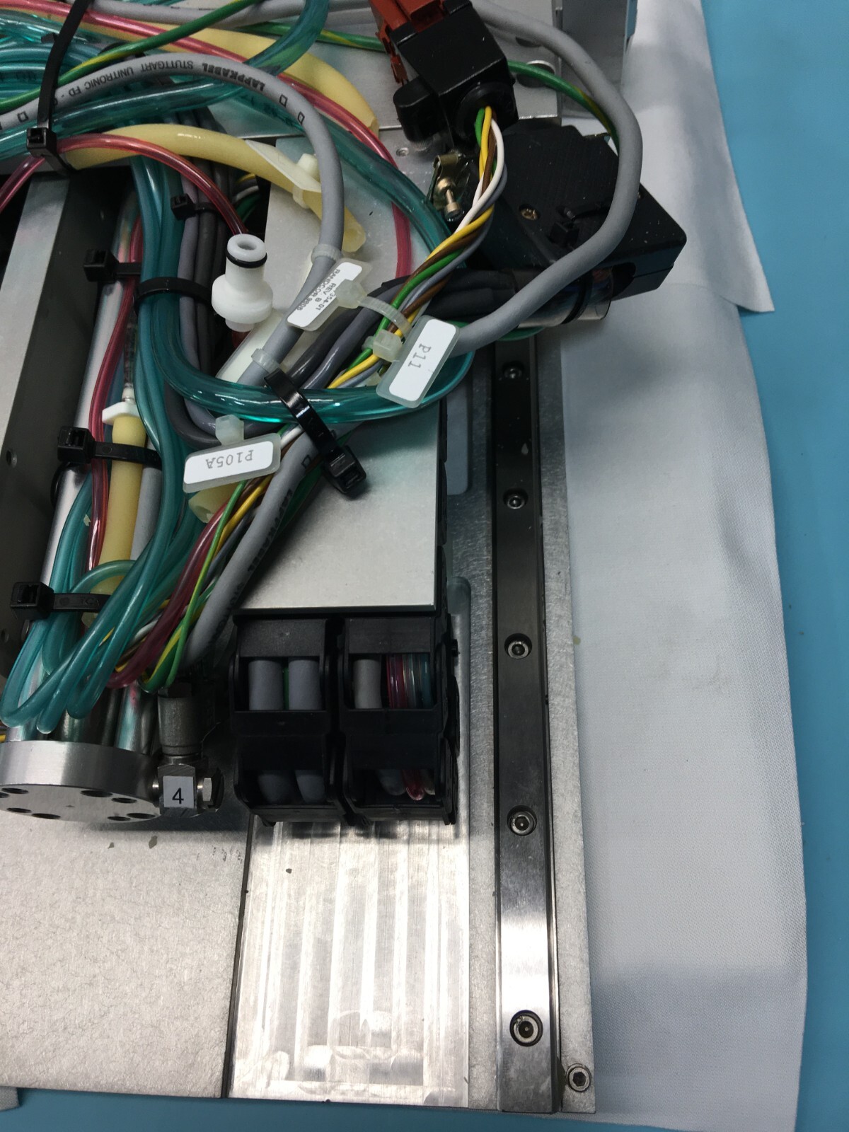 Silicon Valley Group SVG 99-46450-01 Wafer Shuttle Arm Robot Assy SE, 149455