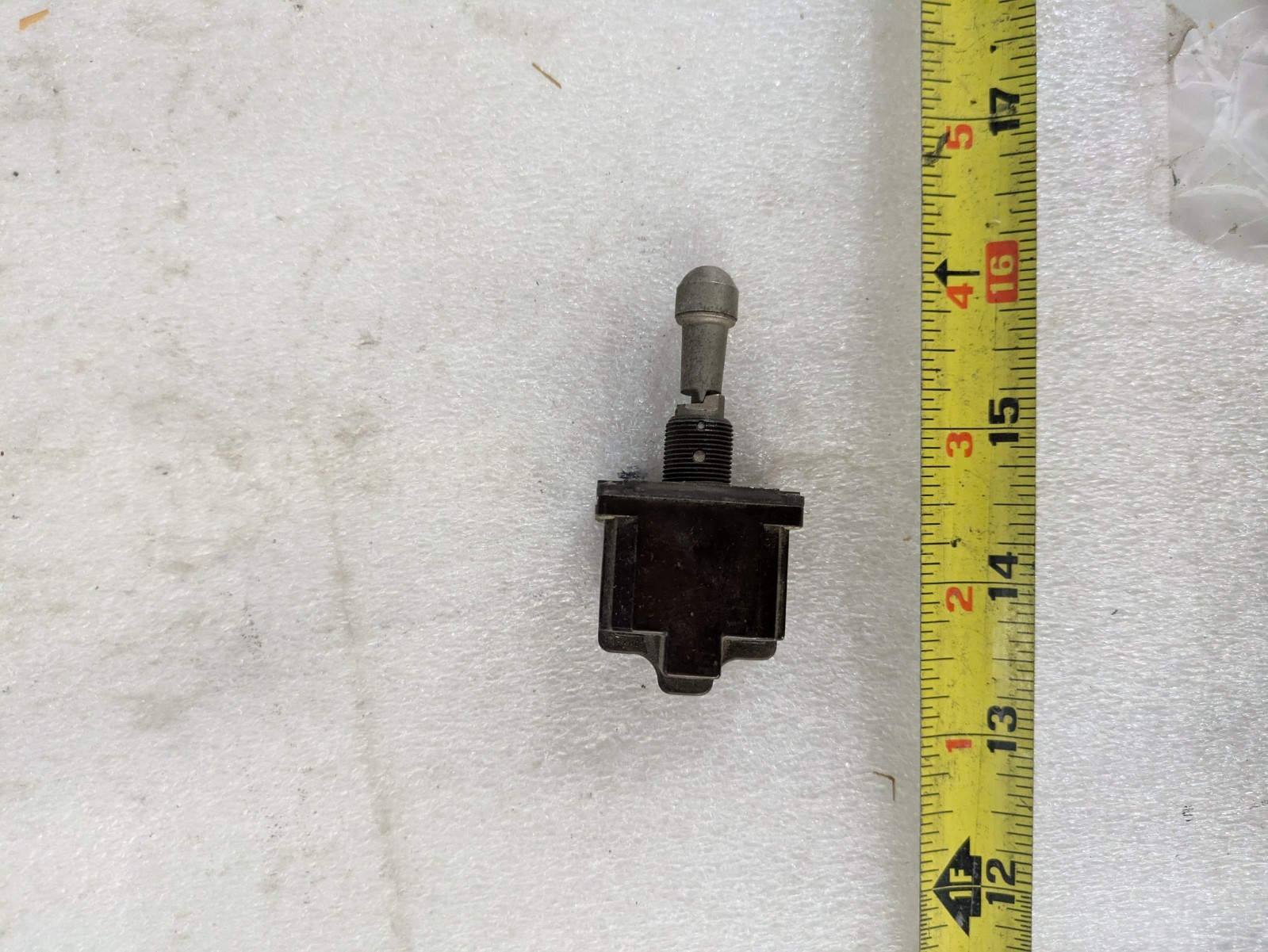 Honeywell 8504K14 MS24659-27N Toggle Switch ON-OFF-ON 2TL1-7N Mil Spec Aircraft