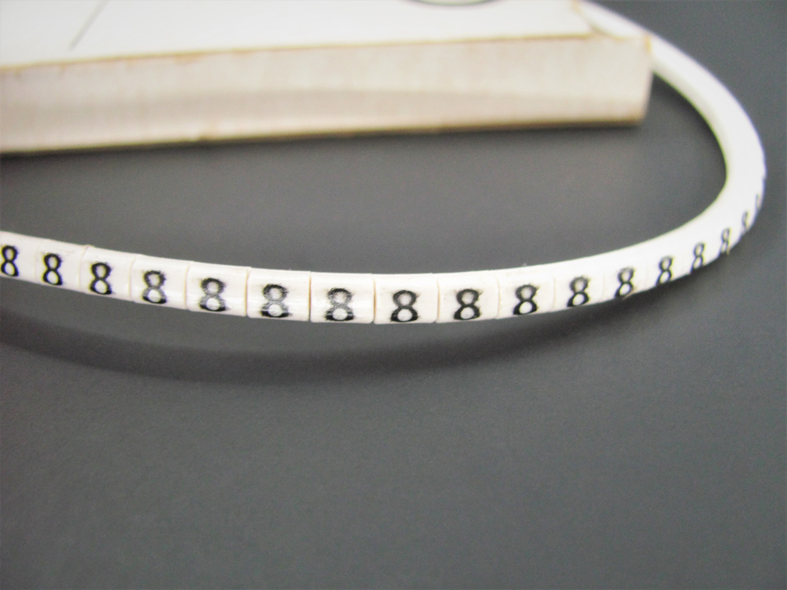 (500x) Wieland Size 22, Number 8 Slip On Wire Marker, .045″ to .065″ OD Z Type