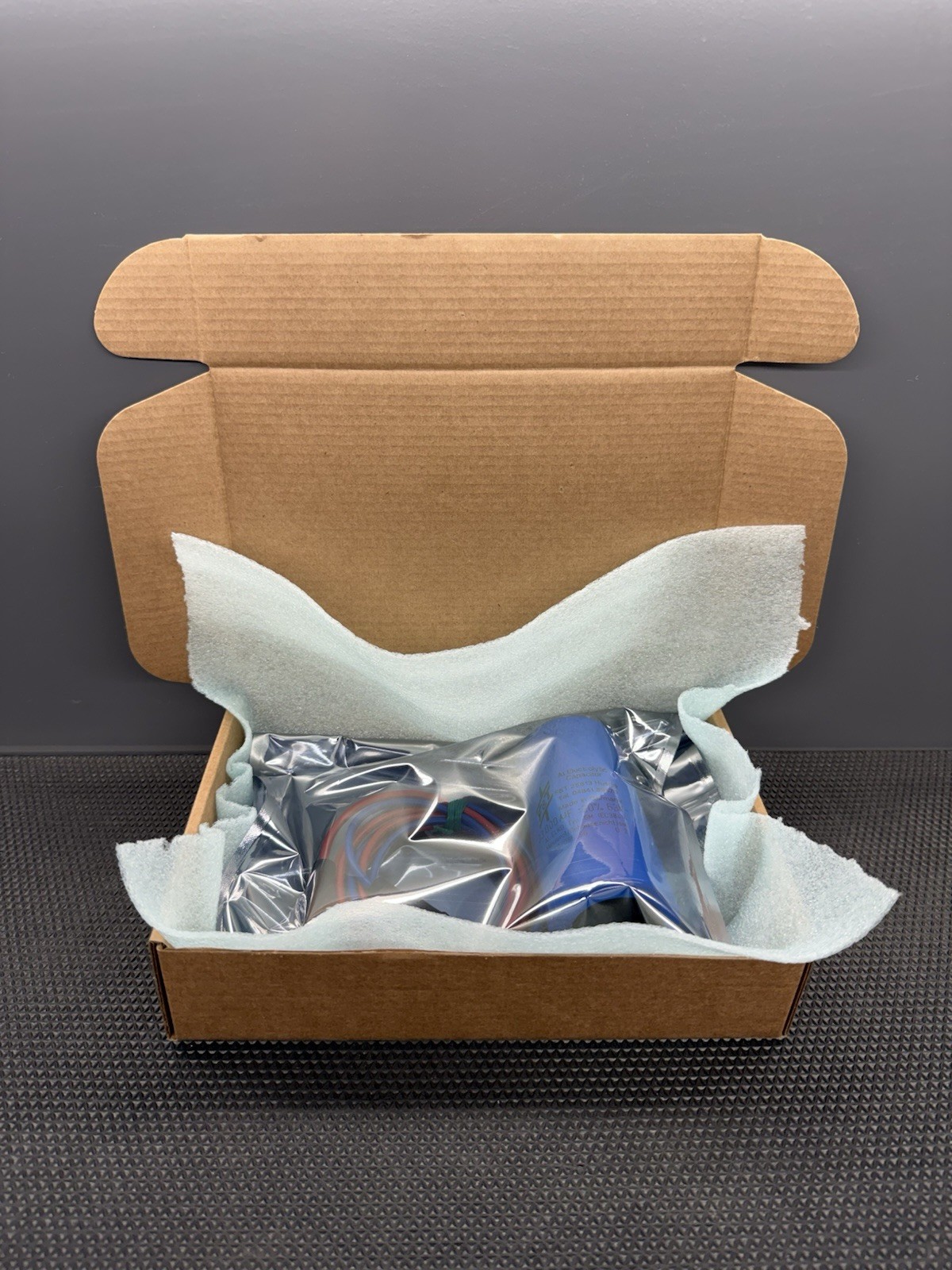 F&T 33000 uF 63V Capacitor, AL-ELK0 Typ GM IEC384-4