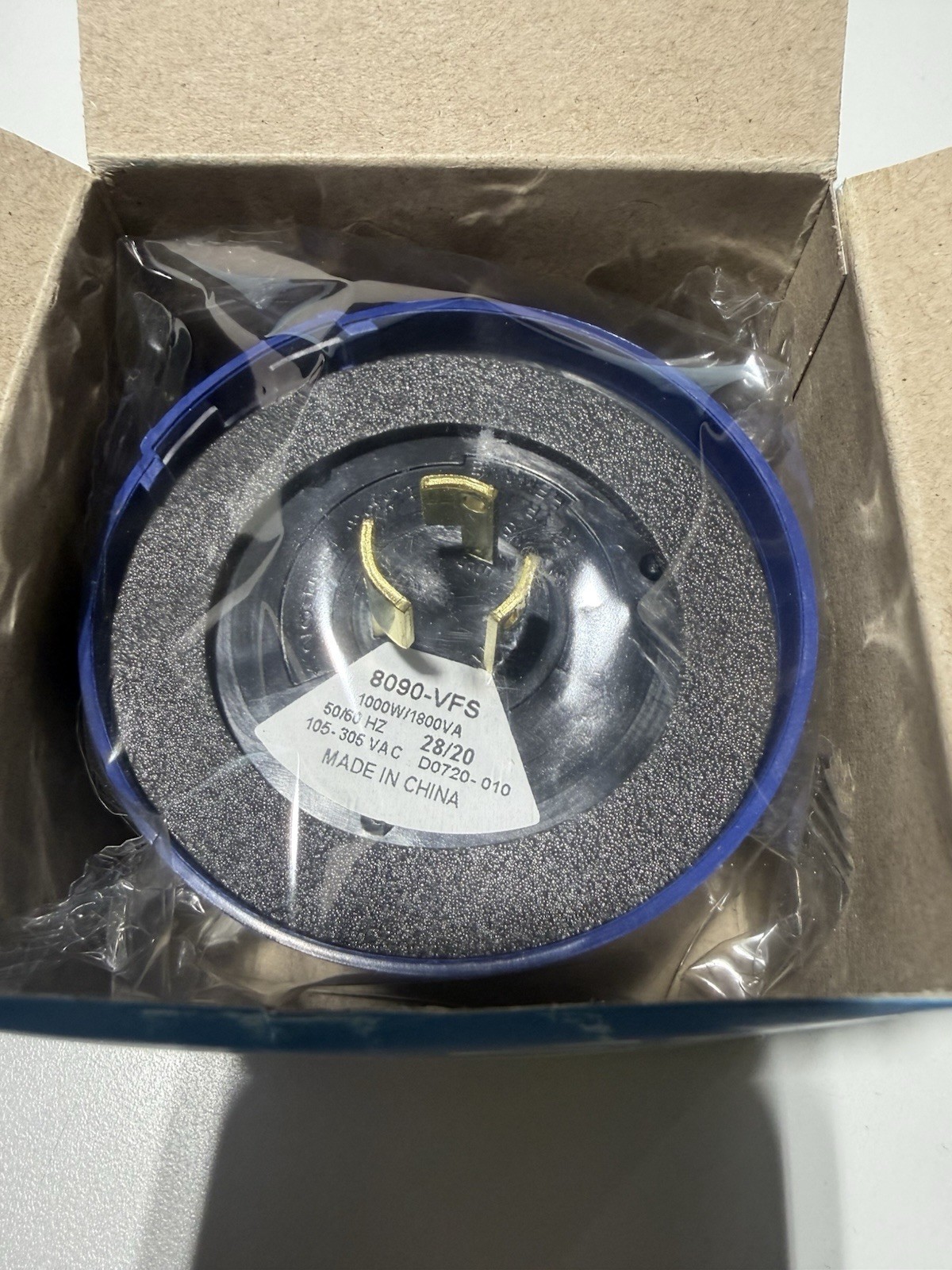 TE CONNECTIVITY ALR-8090-VFS / 8090-VFS ALR 8000 Twist Lock Lighting Control NEW