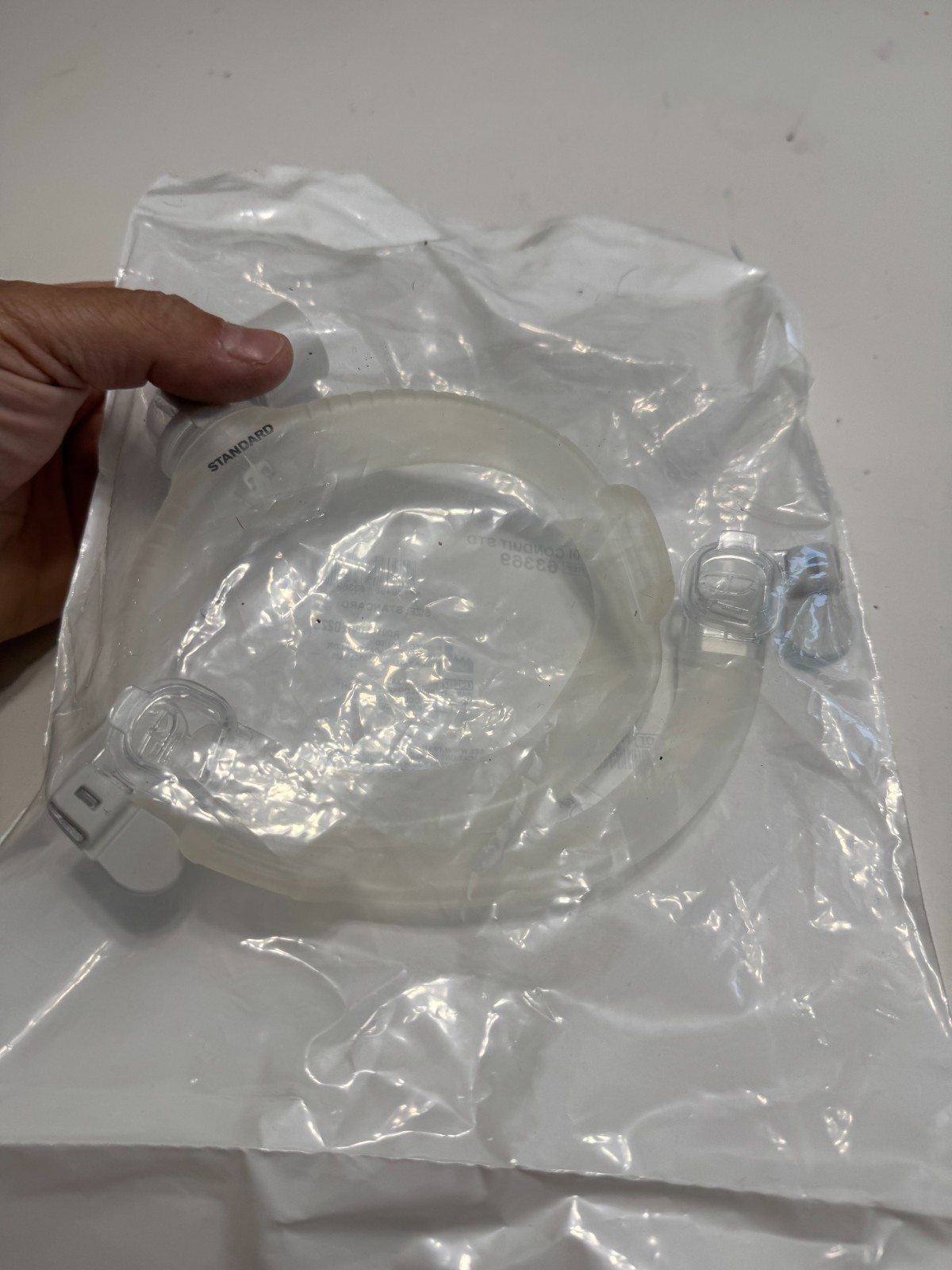 ResMed AirFit F30I Conduit Standard 63369 New (e41)