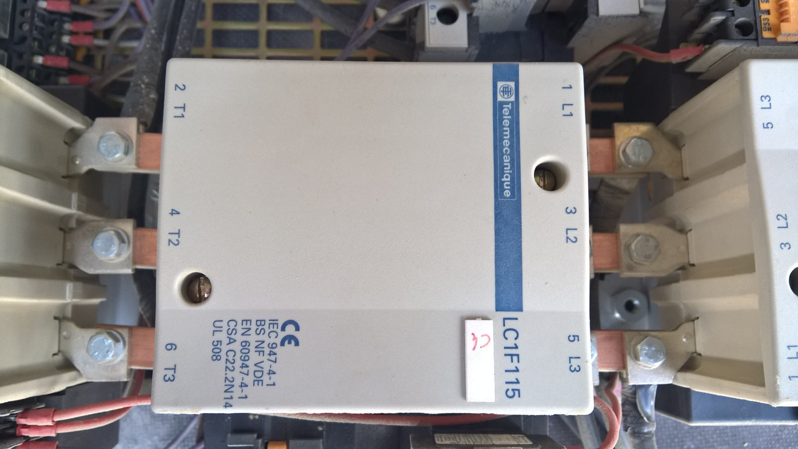 TELEMECANIQUE LC1F115 LC1 F 115 59kw CONTACTOR REMOTE CONTROL 220v coil plc