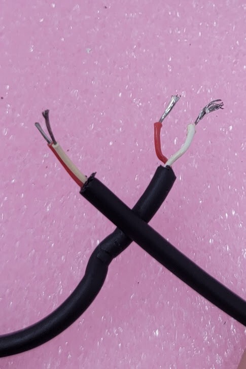Lot of 2 – Coiled Retractable Curly Cord, Power Cord 24 AWG 2 Conductor, 36″ Ext