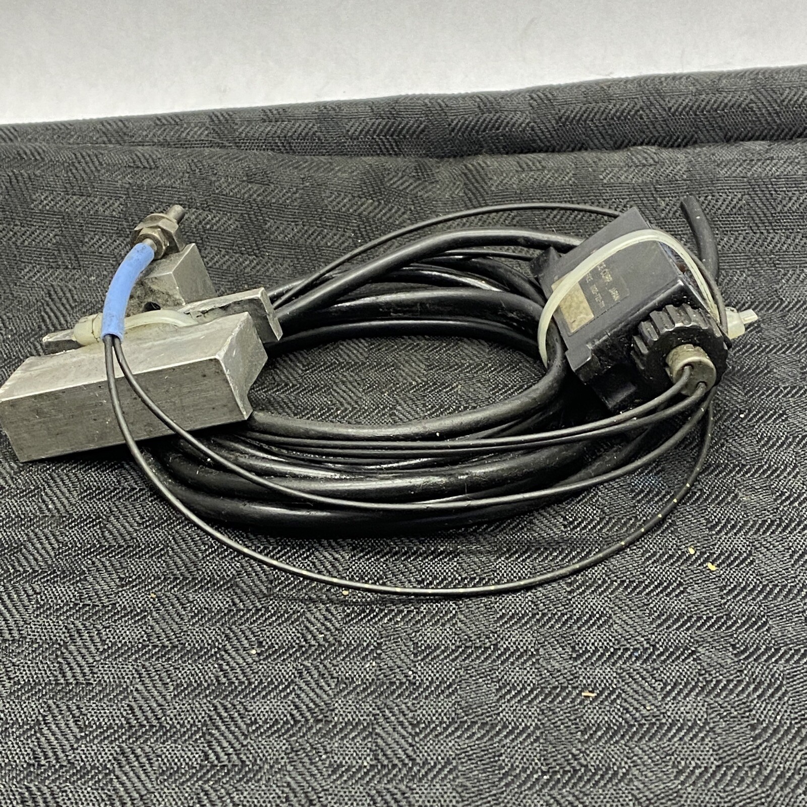 Keyence Photoelectric Sensor Amplifier FS-17