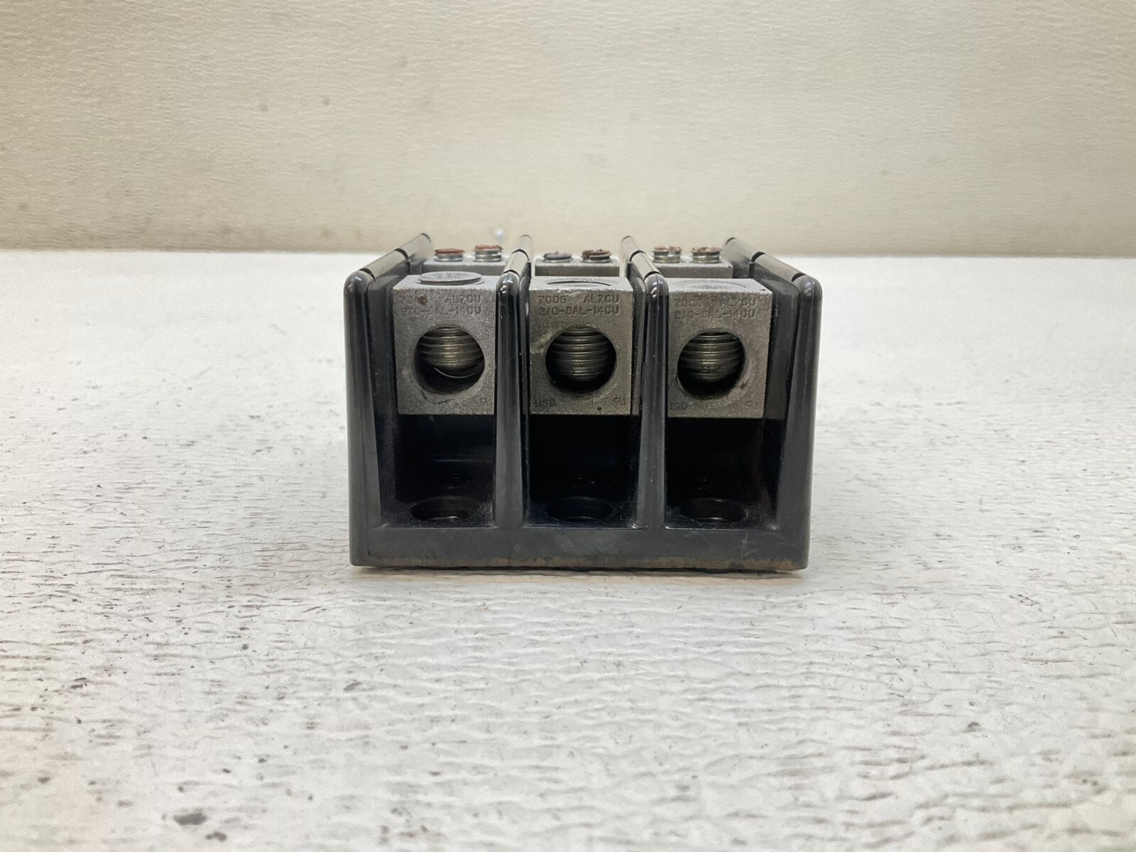 Cooper Bussmann 16220-3 Power Distribution Block 3 Pole 175 A 600 V Buss (TSC)
