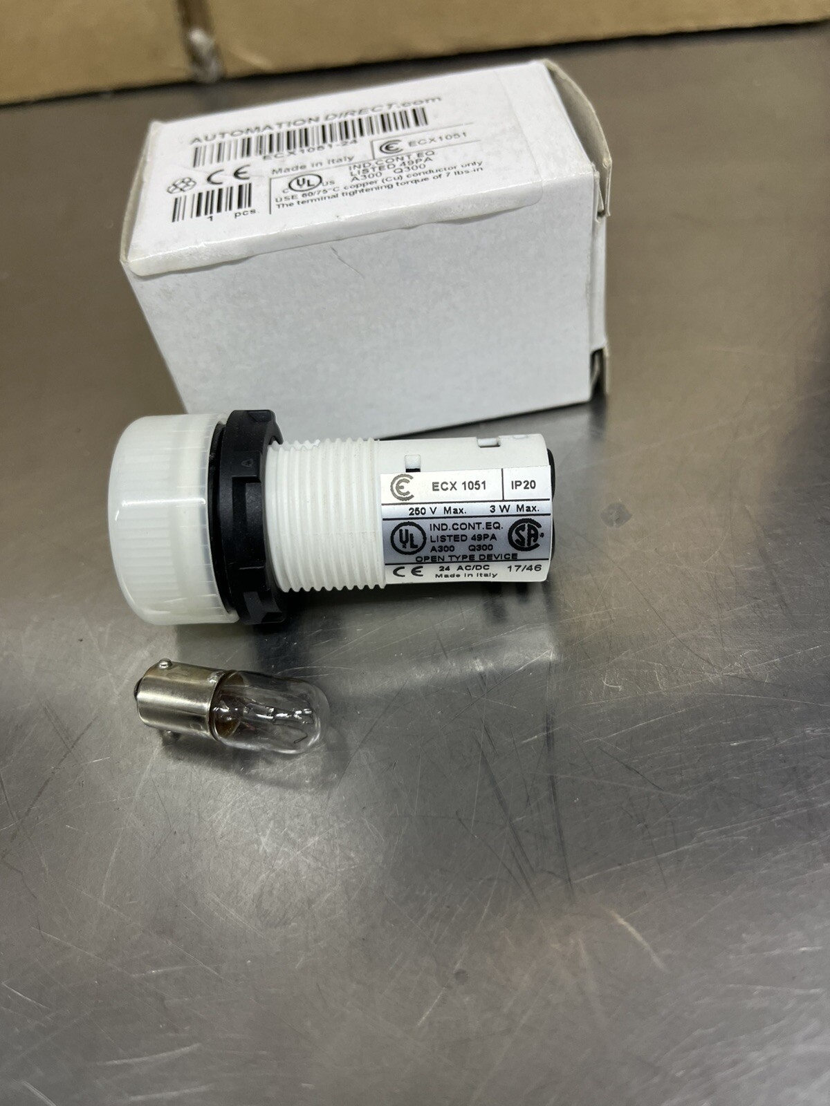 Automation Direct ECX1051-24 Indicating Light New Made In Italy