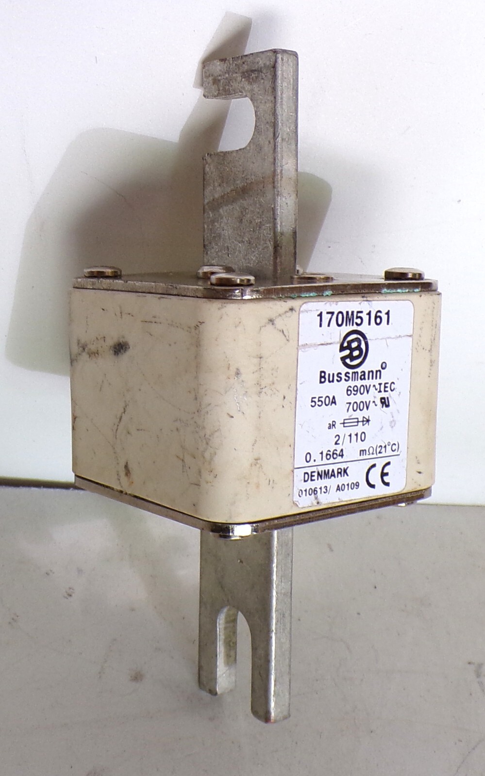 BUSSMANN 170M5161 FUSE 550A 690V made in Denmark Not China / O21