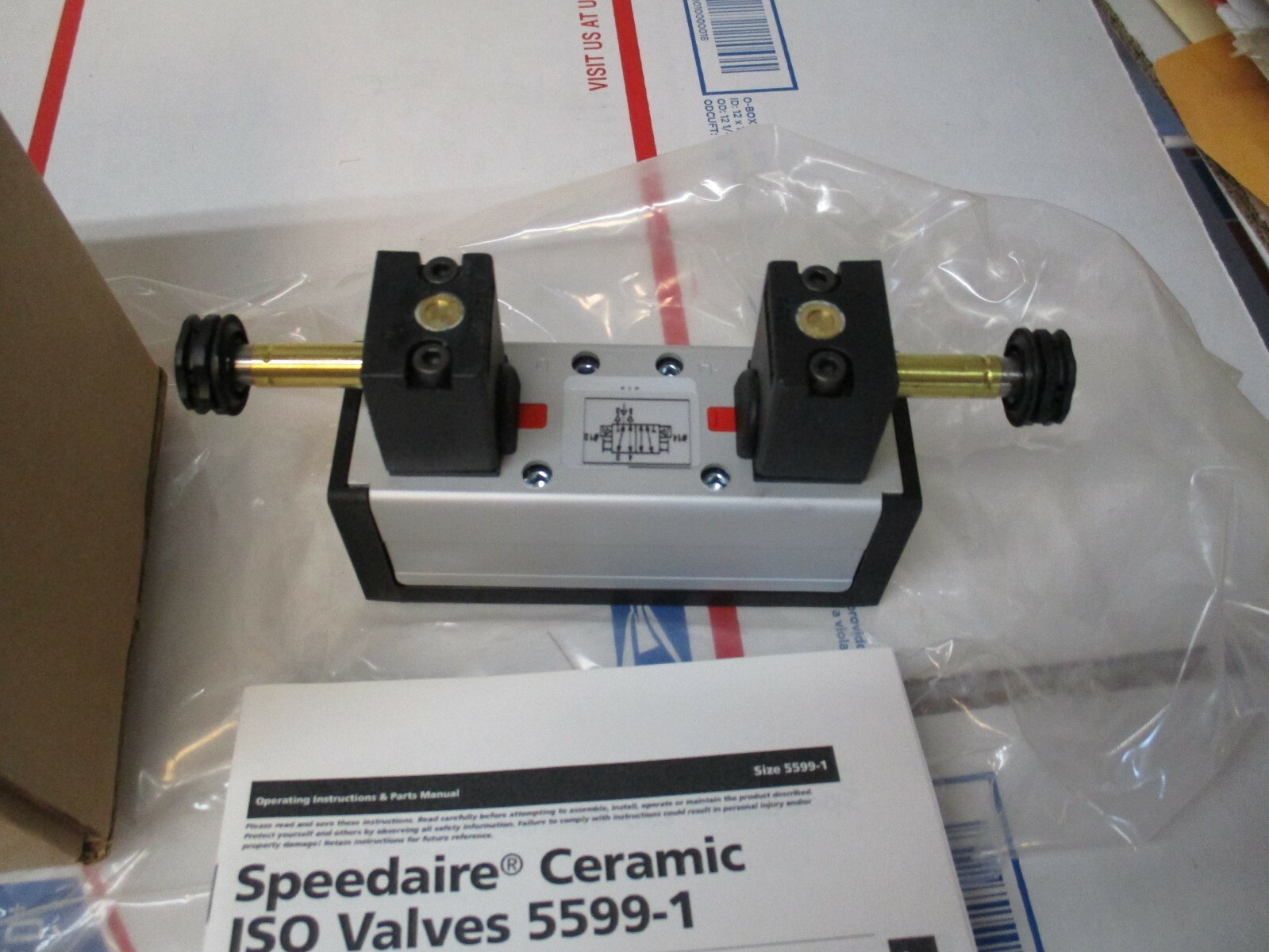 SPEEDAIRE SOLENOID AIR CONTROL VALVE 3FFX3 4 WAY 2 POSITION FAST/FREE SHIPPING