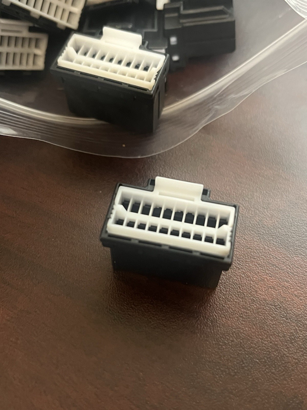 TE Connectivity AMP Connectors # 175967-2 Conn Plug HSG 20Pos 2.50mm (NEW) Qty-5