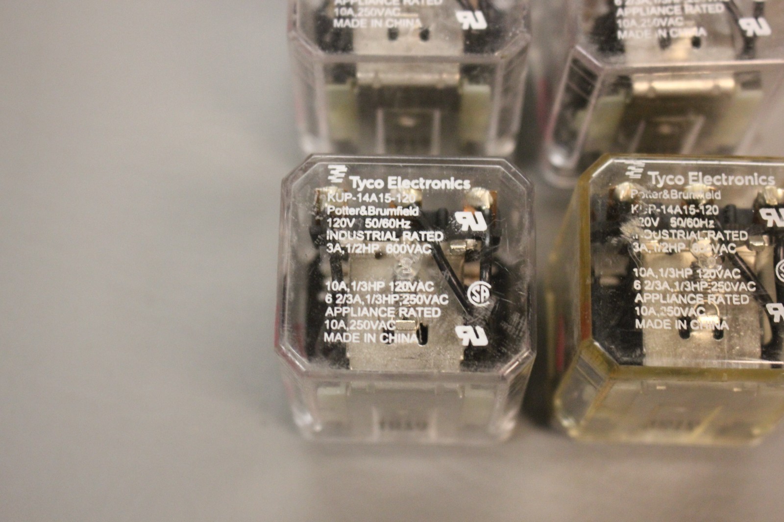 LOT OF 4 TYCO ELECTRONICS KUP-14A15-120 RELAYS 120V