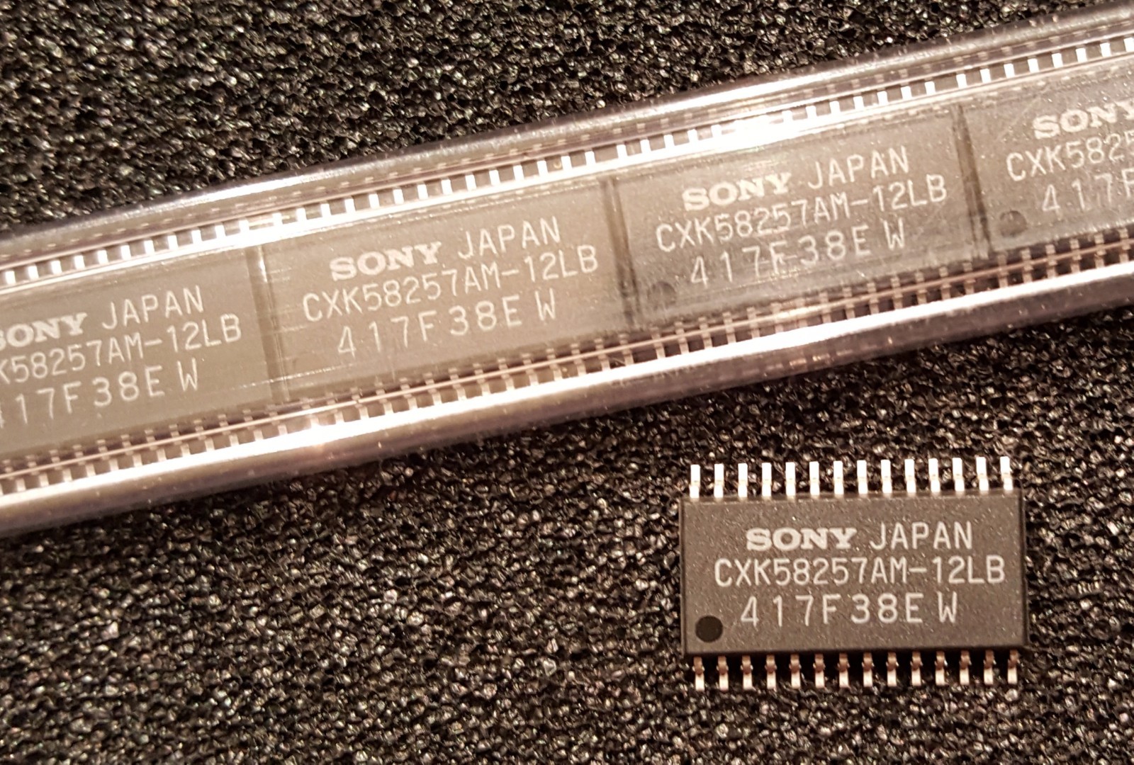 SONY CXK58257AM-12LB 32KX8 STANDARD SRAM 120ns PDSO28 **NEW** Qty.1