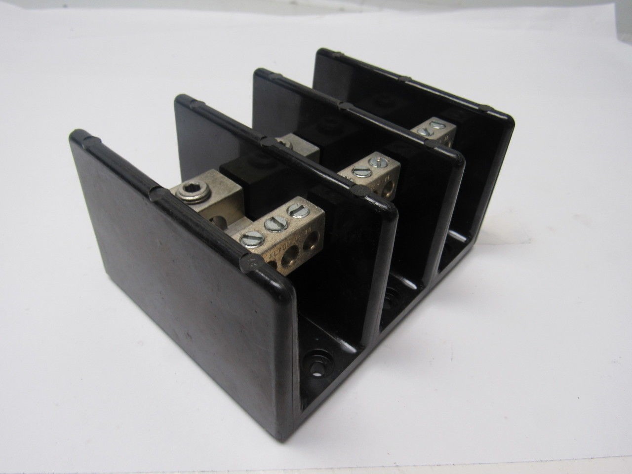 Cooper Bussmann 16320-3 Terminal Distribution Block 600V 175A