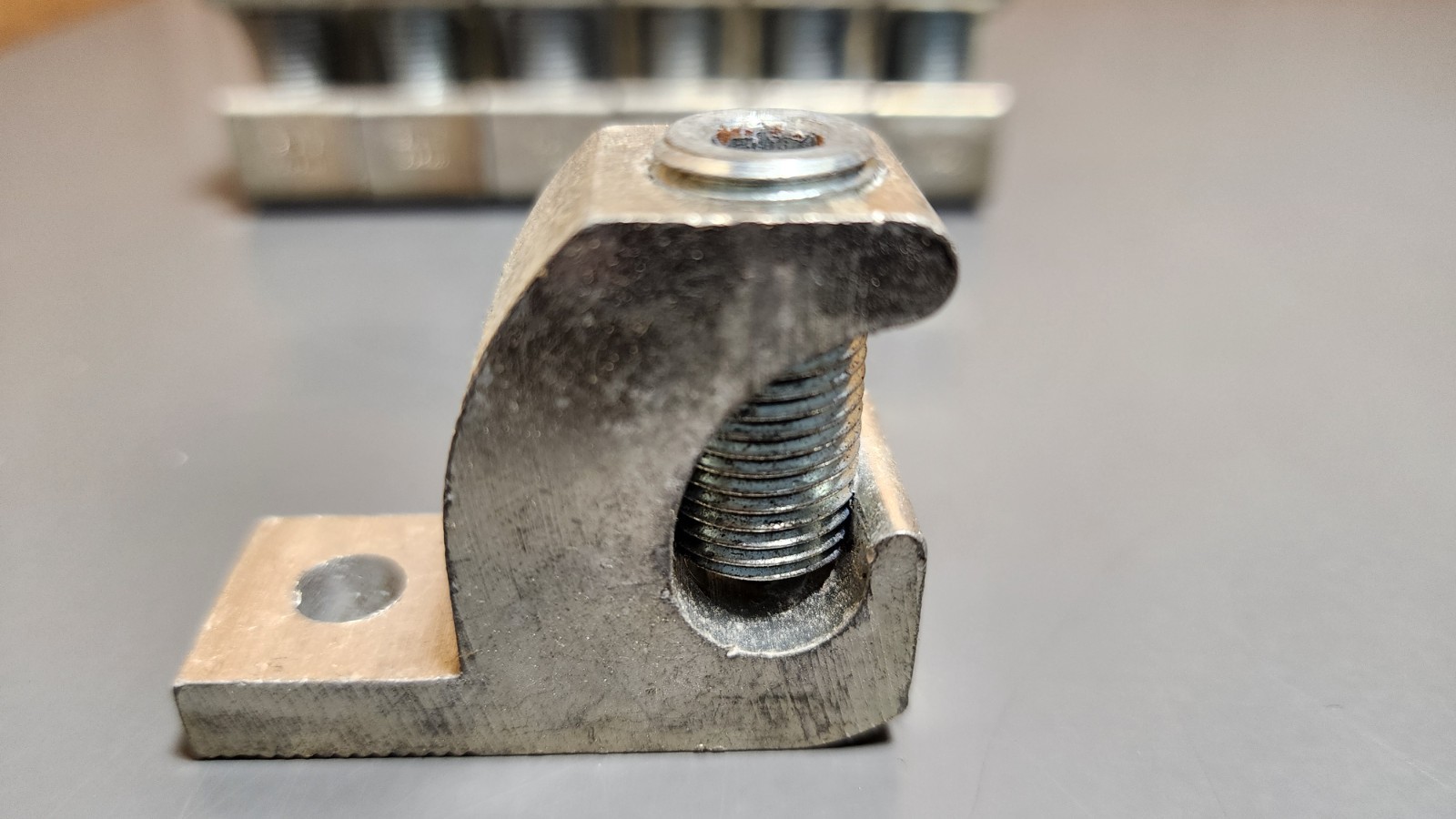 C.M.C. LI-200S, 3/0 – 6 AWG, Tin Plated Aluminum Lay In Mechanical Conn, Qty 26