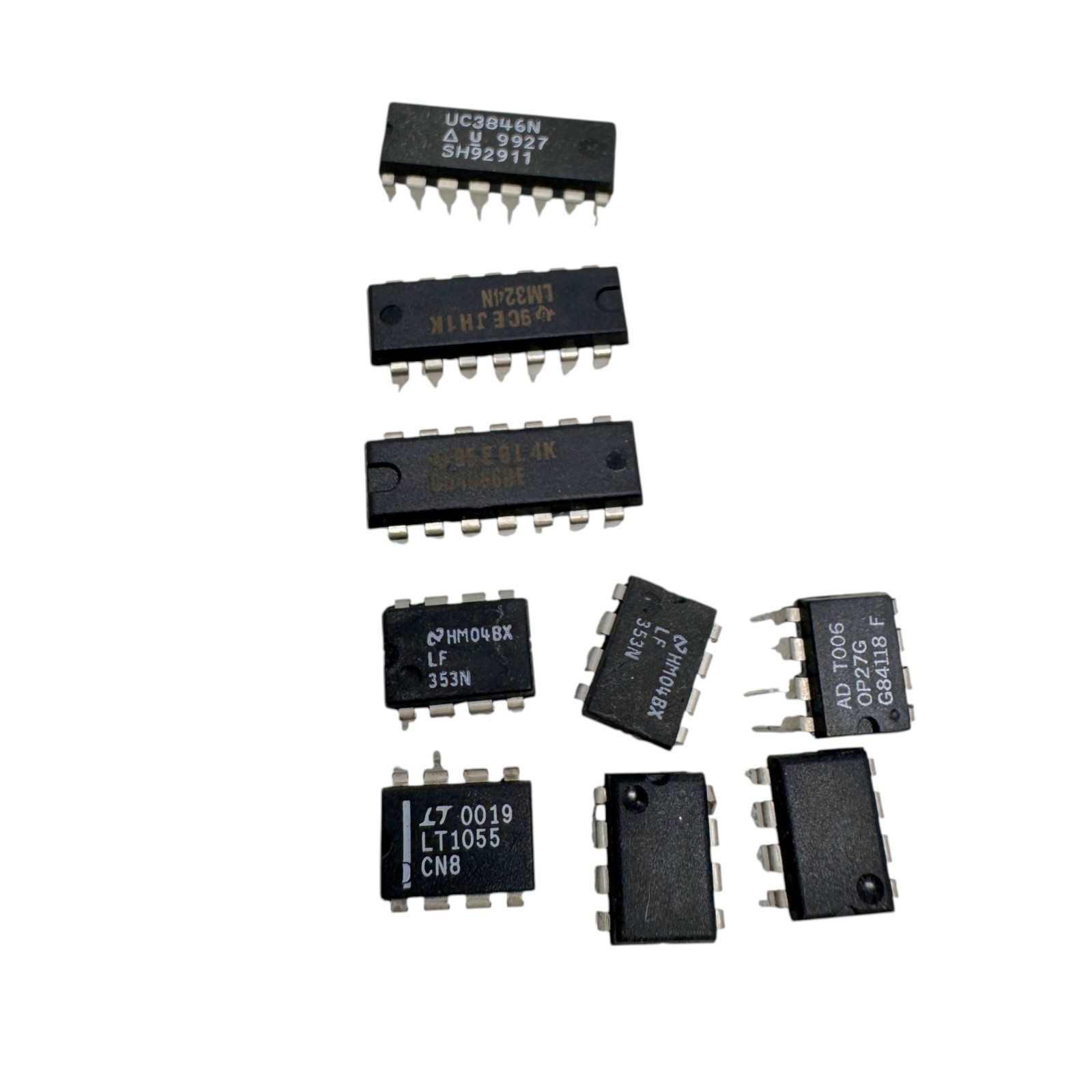 Electronic Component Lot: WIMA Caps, LM317T, Regulators, ICs, Trimpots, PE-51718
