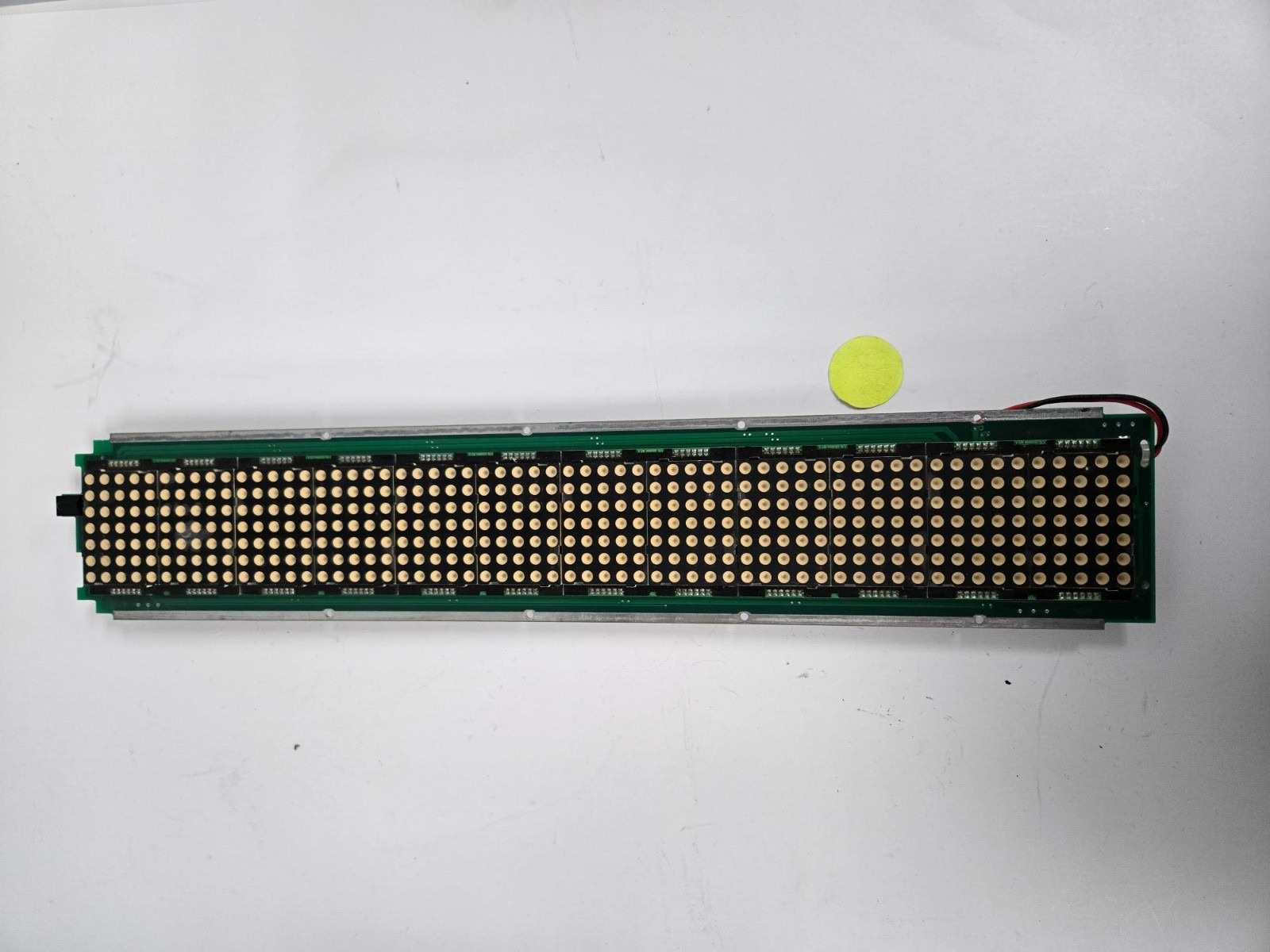 UNBRANDED 12 LIGHT-UP DISPLAY