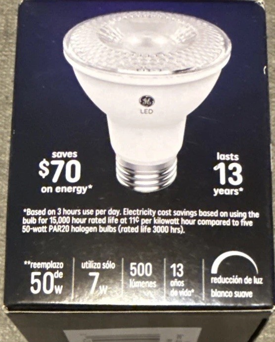 LED Floodlight Bulb, Soft White, 500 Lumens, 7 Watt – 38439