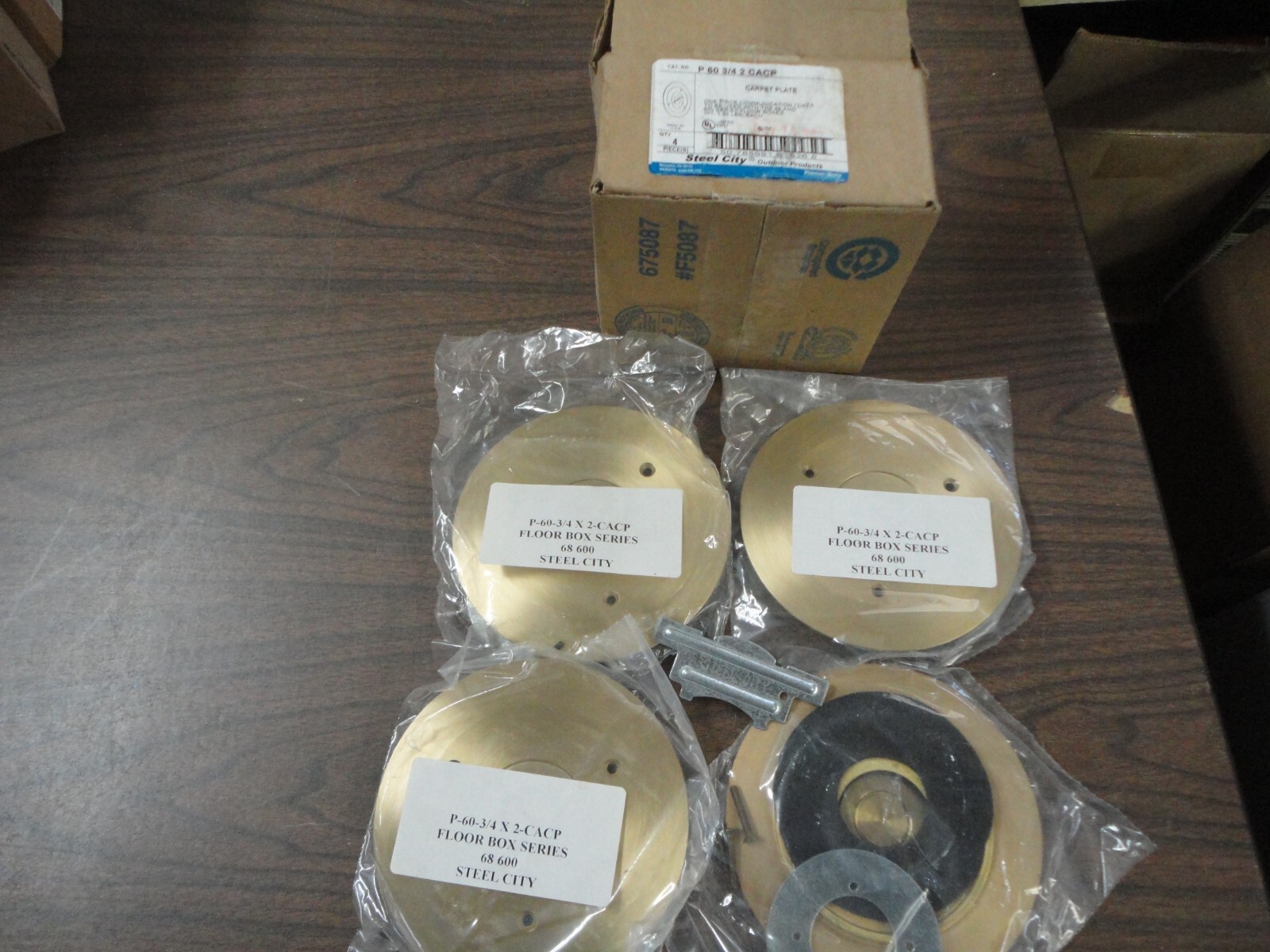 “NEW” “Box of Four” Steel City P 60 3/4 2 CACP Brass Carpet Plates