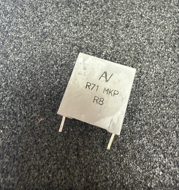 2PCS R71MI4100JE0EK Polypropylene (PP) 420vdc 1.0uF 10% PP PFC 15mm