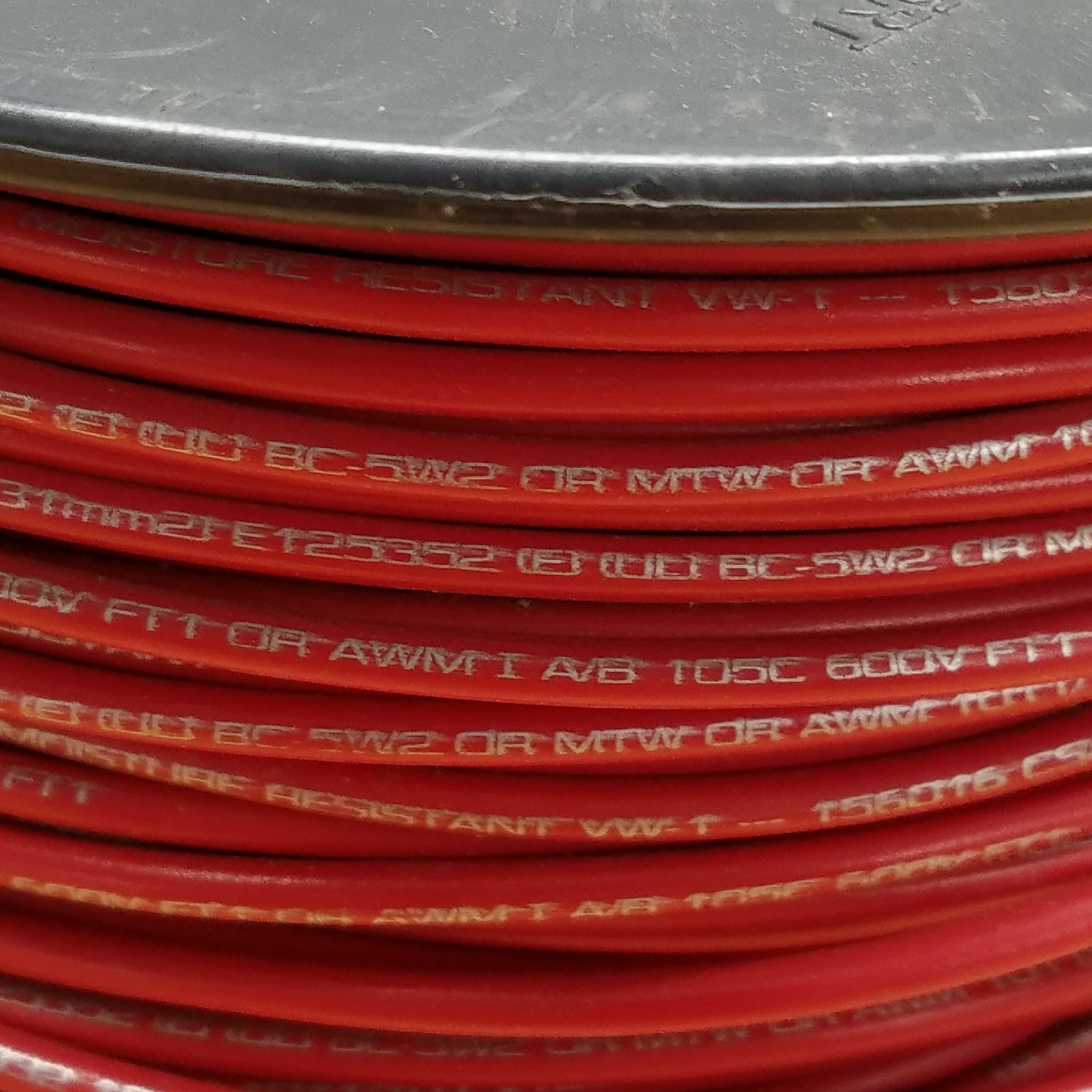 Coleman Cable 41102, 16(26/30)MTW Red Wire – NEW