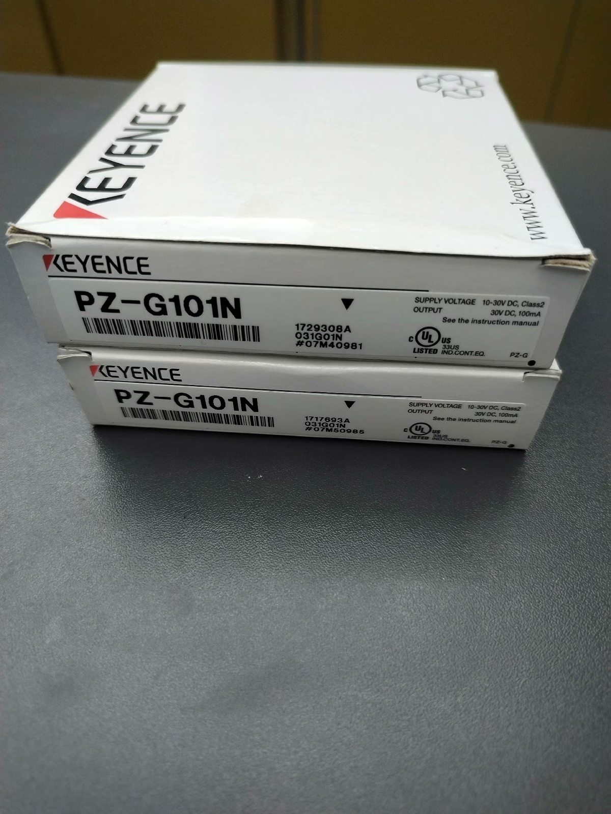 One KEYENCE/ PZ-G101N sensor new Welcome counteroffer