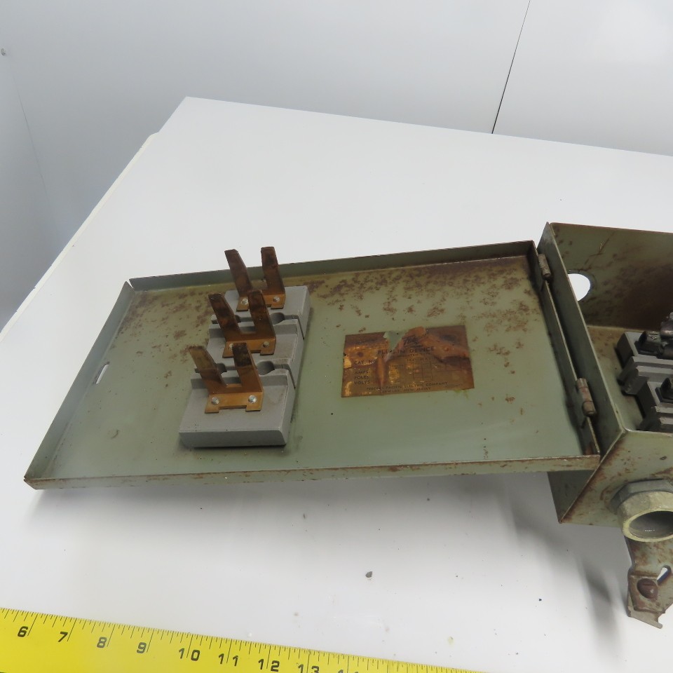 Federal Pacific CFP 632 60A 240VAC Cover Operated Fusible Bus Plug Switch 3P