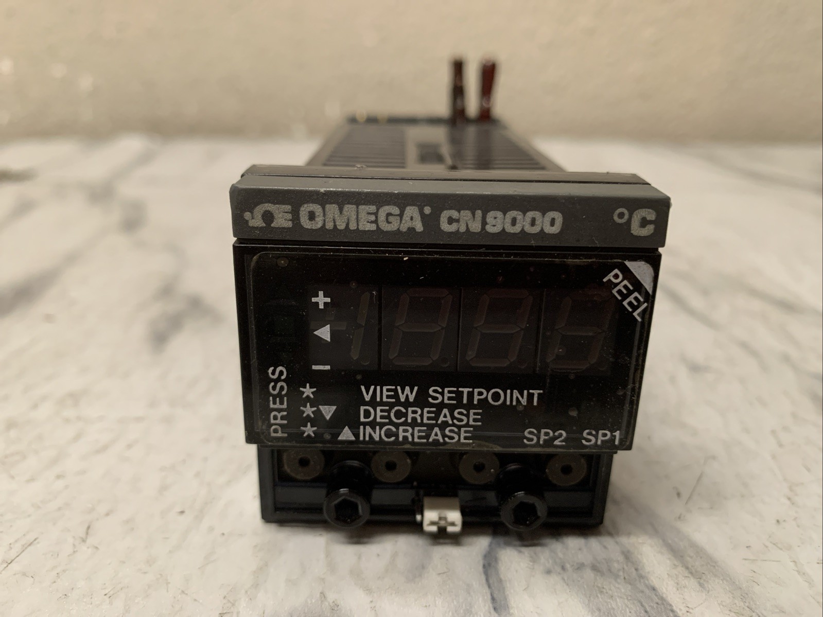 Omega Engineering, inc. CN9111 Temperature Controller CN9000A
