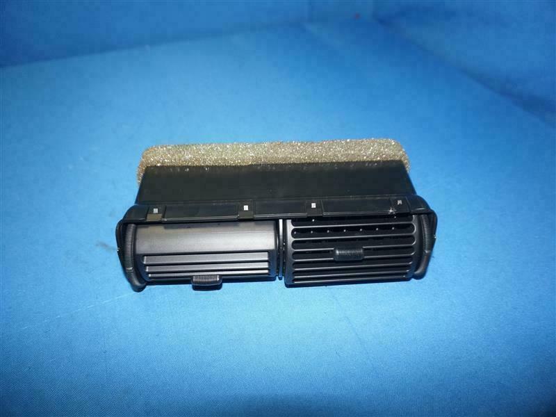 Ford F67Z-19893-AA F67Z19893AA Louvre ASY NEW NOB