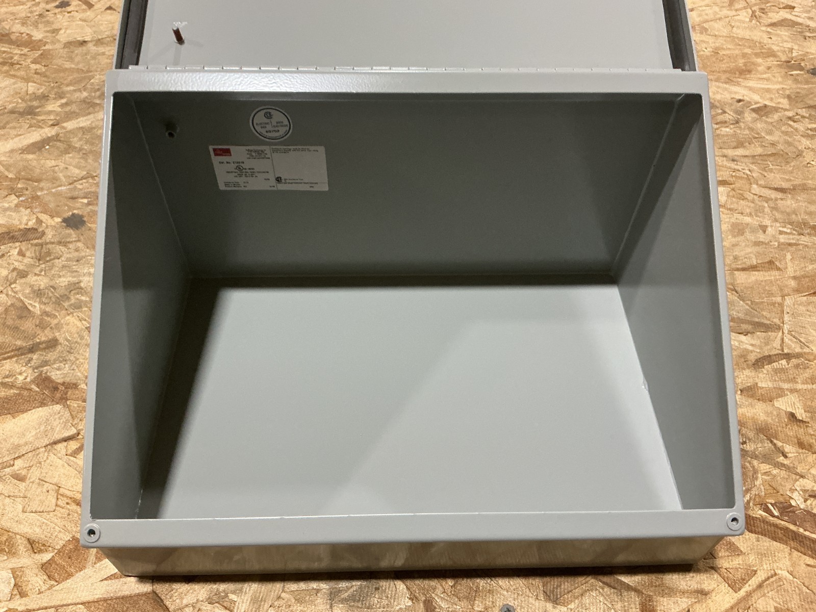 New nVent Hoffman C12C16 Consolet Enclosure Sloped Cover 12x16x9.09 Grey 59560