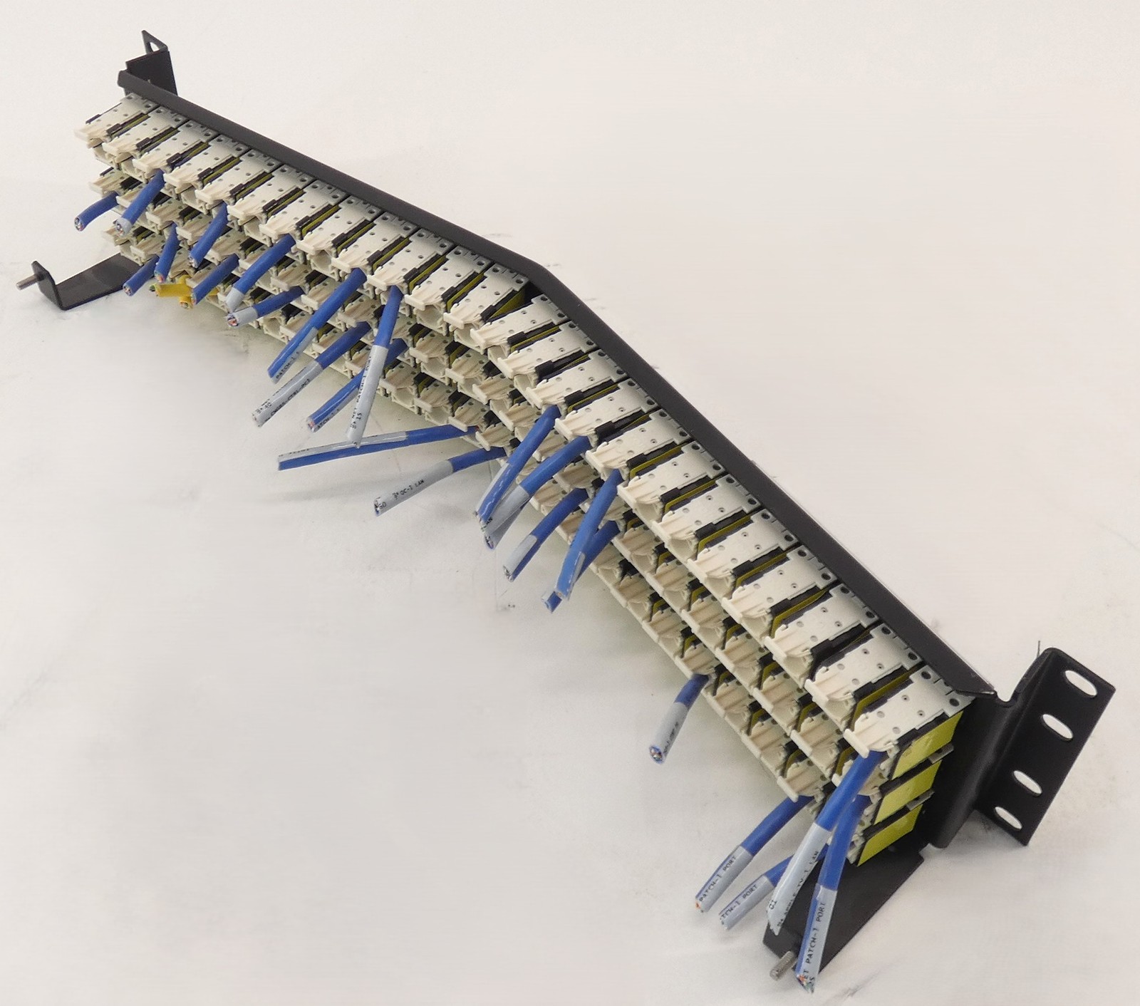 Ortronics OR PHAHJU72 HDJ Series 72-Port Angled Panel OR-HDJ6A-00