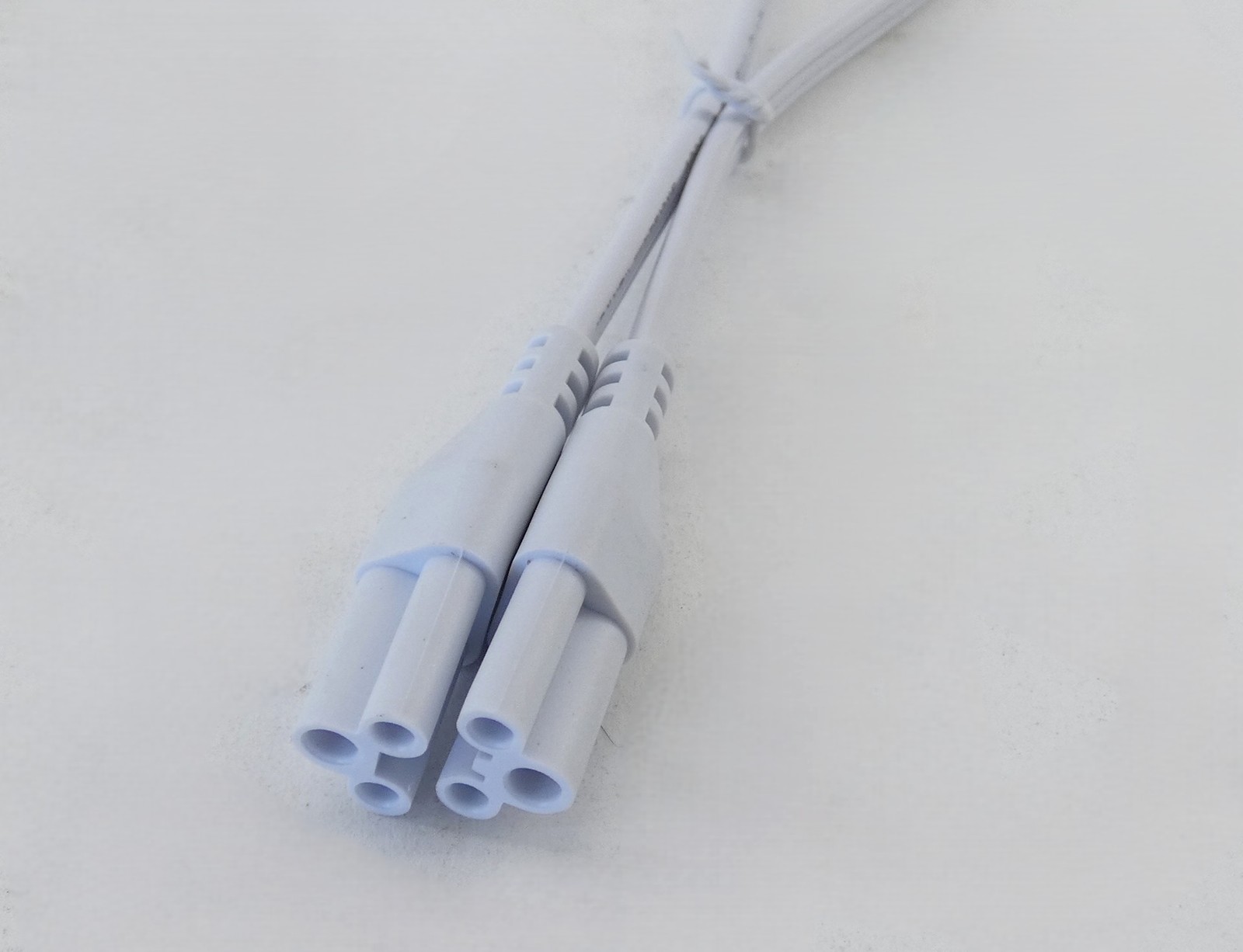 *Lot of 2* SPT-2 Lighting Cable 300V w/ Hardware VW-1 White – NEW Surplus!