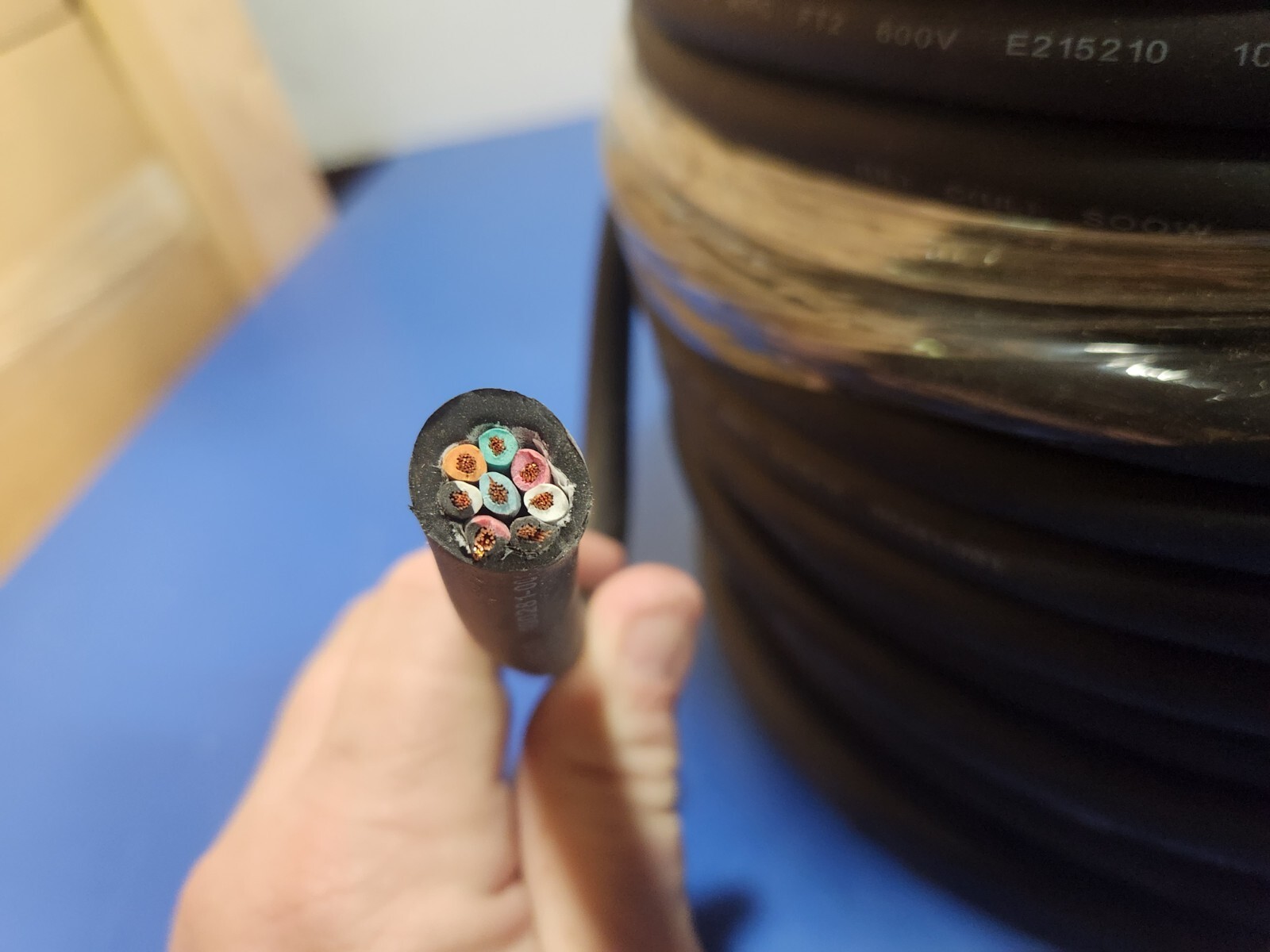 SOOW 100281-001 E215210 600V 16AWG Power Cable 200’+? 8/C 5GEE1 VALTERRA E3707